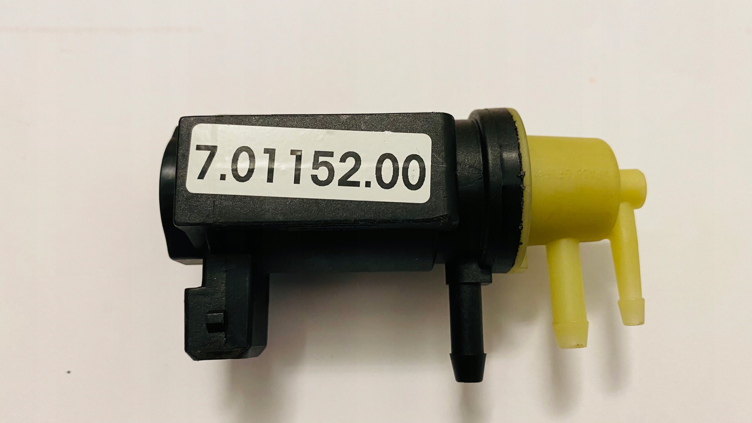 Renault OE 8200486264 70115200 вакуумний клапан