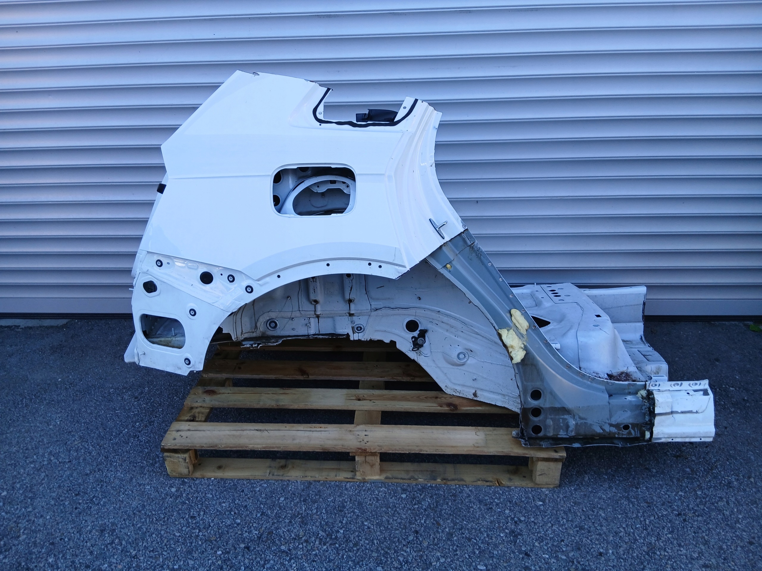 AUDI Q5 II 80A quarter threshold mudguard fender right rear part LY9C