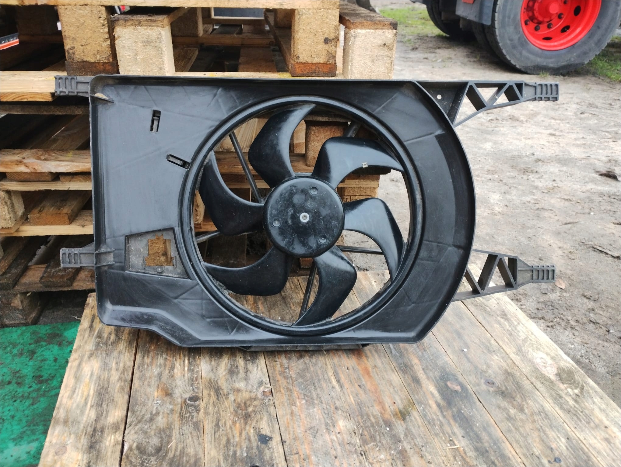 RENAULT VELSATIS radiator fan 2.0