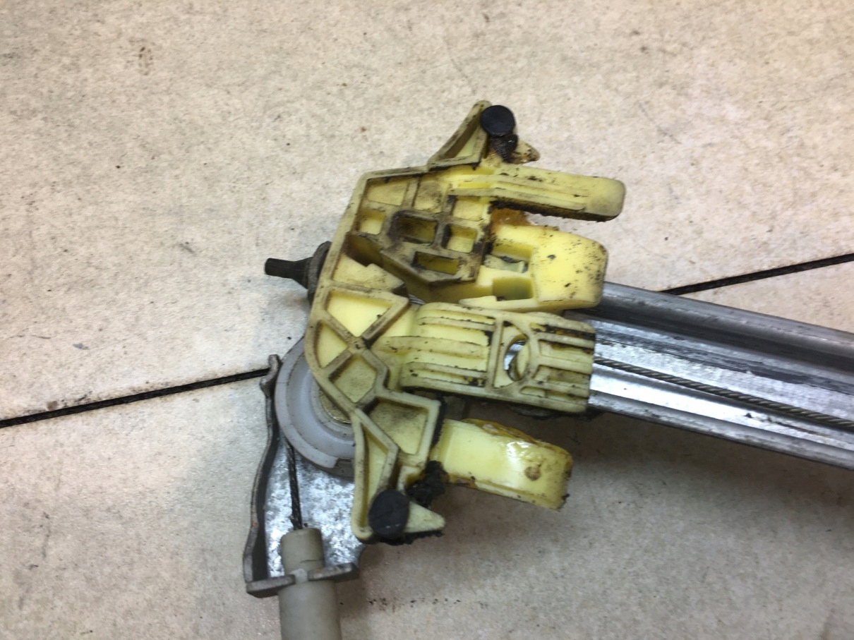 window regulator right rear part XSARA PICASSO