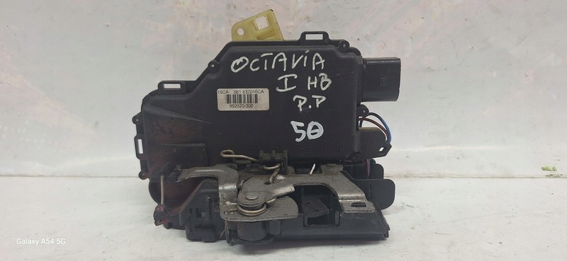 lock door SKODA OCTAVIA and right front 3B1837016CA
