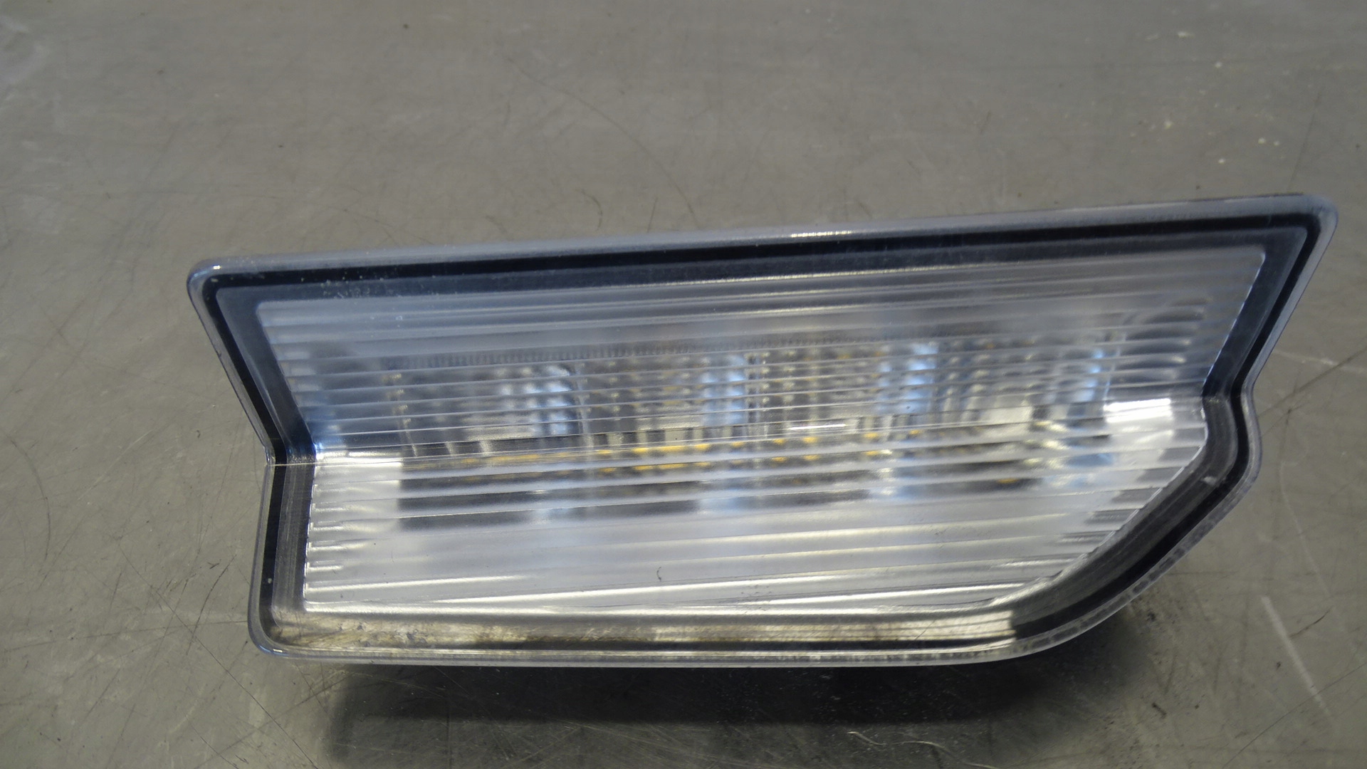 ЖАРІВКА ДВЕРІ ЛІВИЙ ПЕРЕД VOLVO Fh16 Fh4