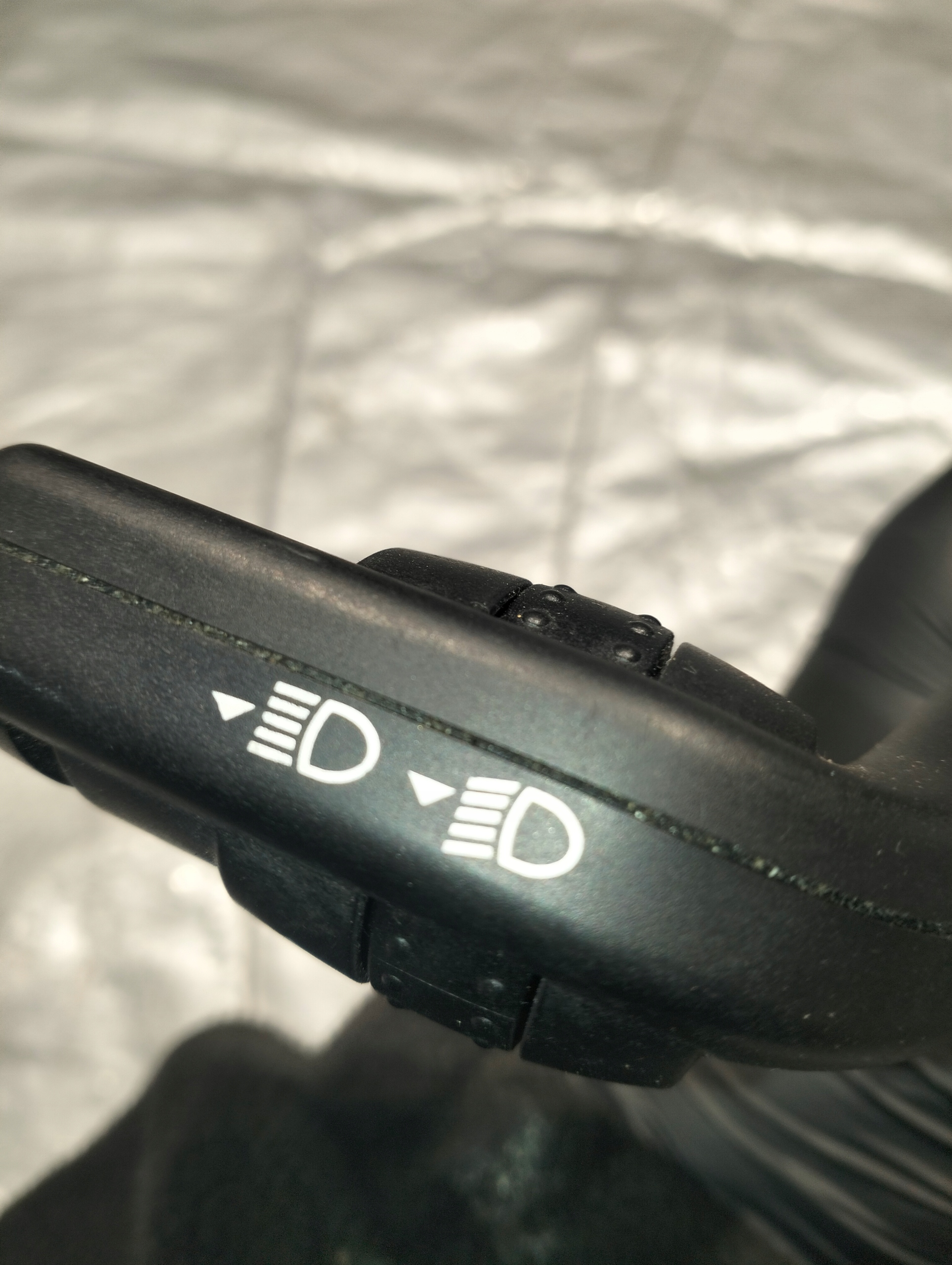 steering wheel levers and controls control C-MAX FOCUS MK2 3M5T-13N064-FD
