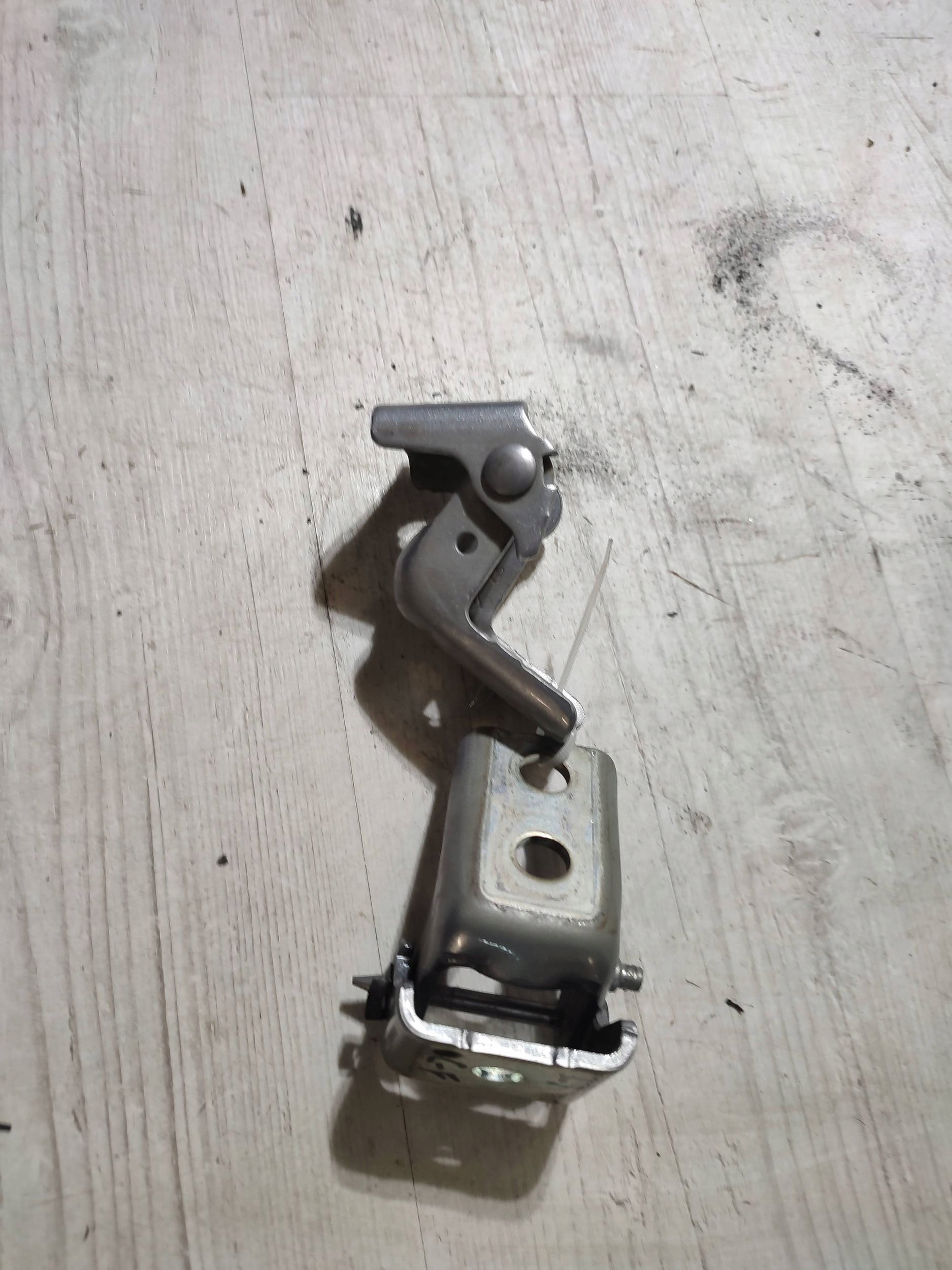 Opel Corsa F 2020 rear part side left hinge