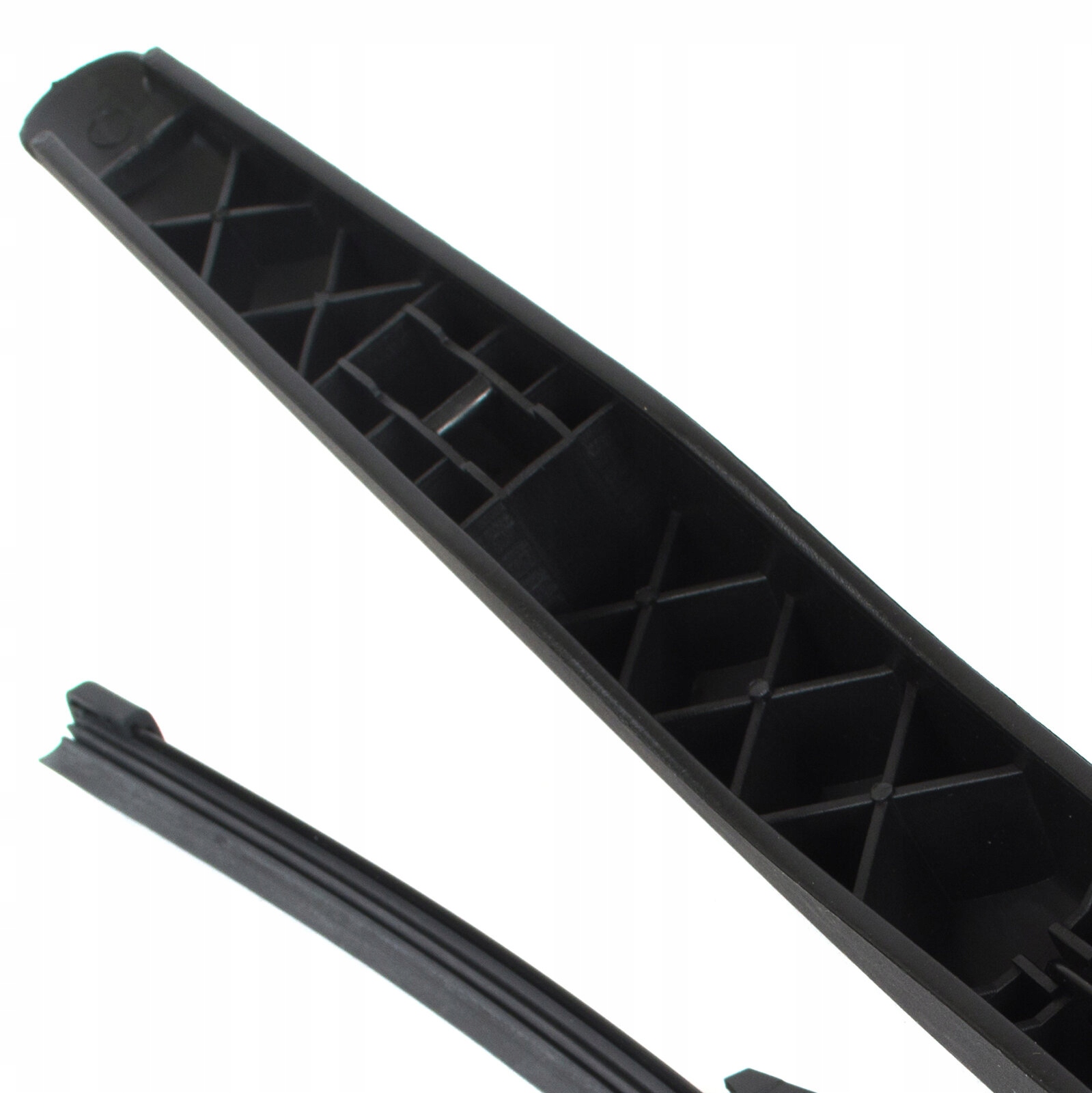 RAMIĘ WYCIERACZKI TYŁ + PIÓRO WYCIERACZKA do Ford Kuga II 2013- Strona zabudowy tył