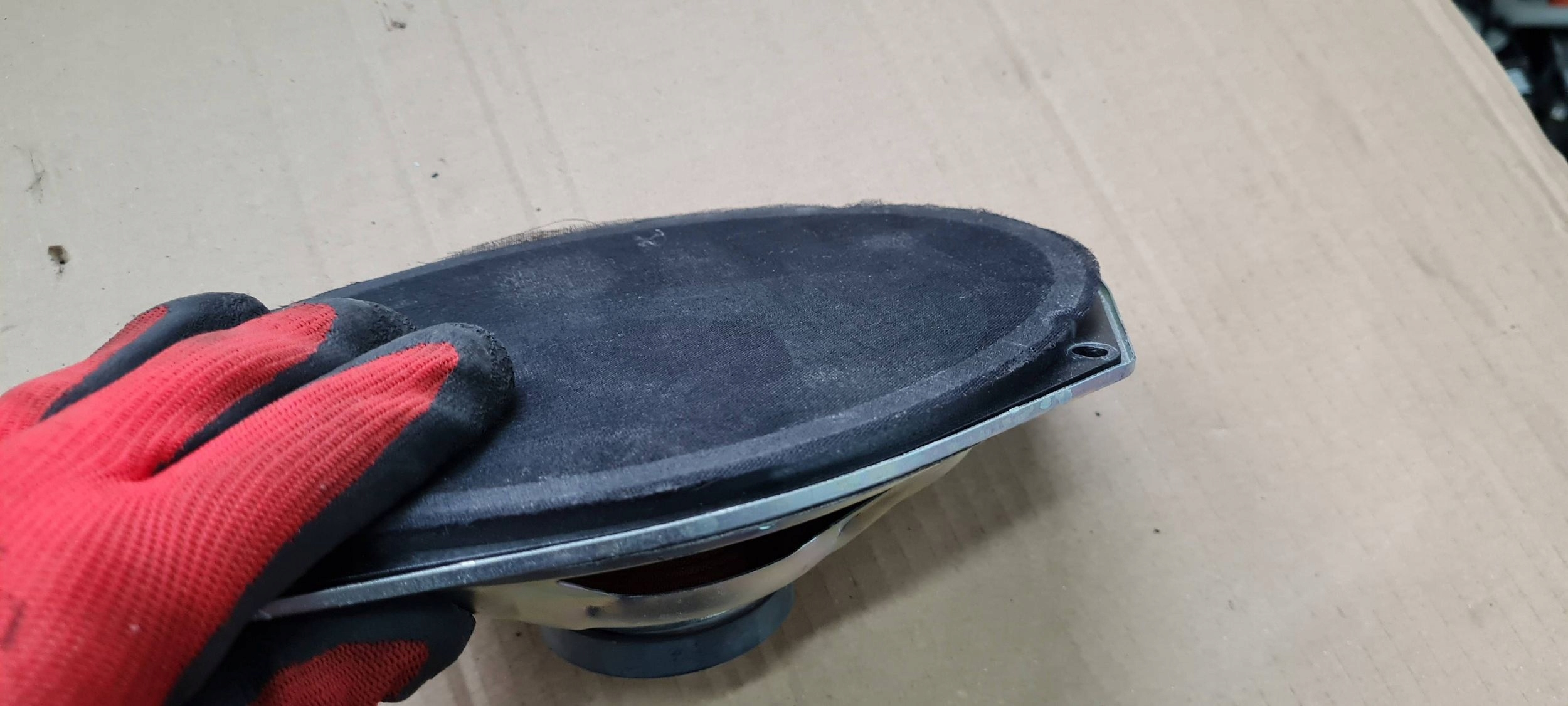 Chrysler Pacifica 2022 speaker door left right 05091019AB