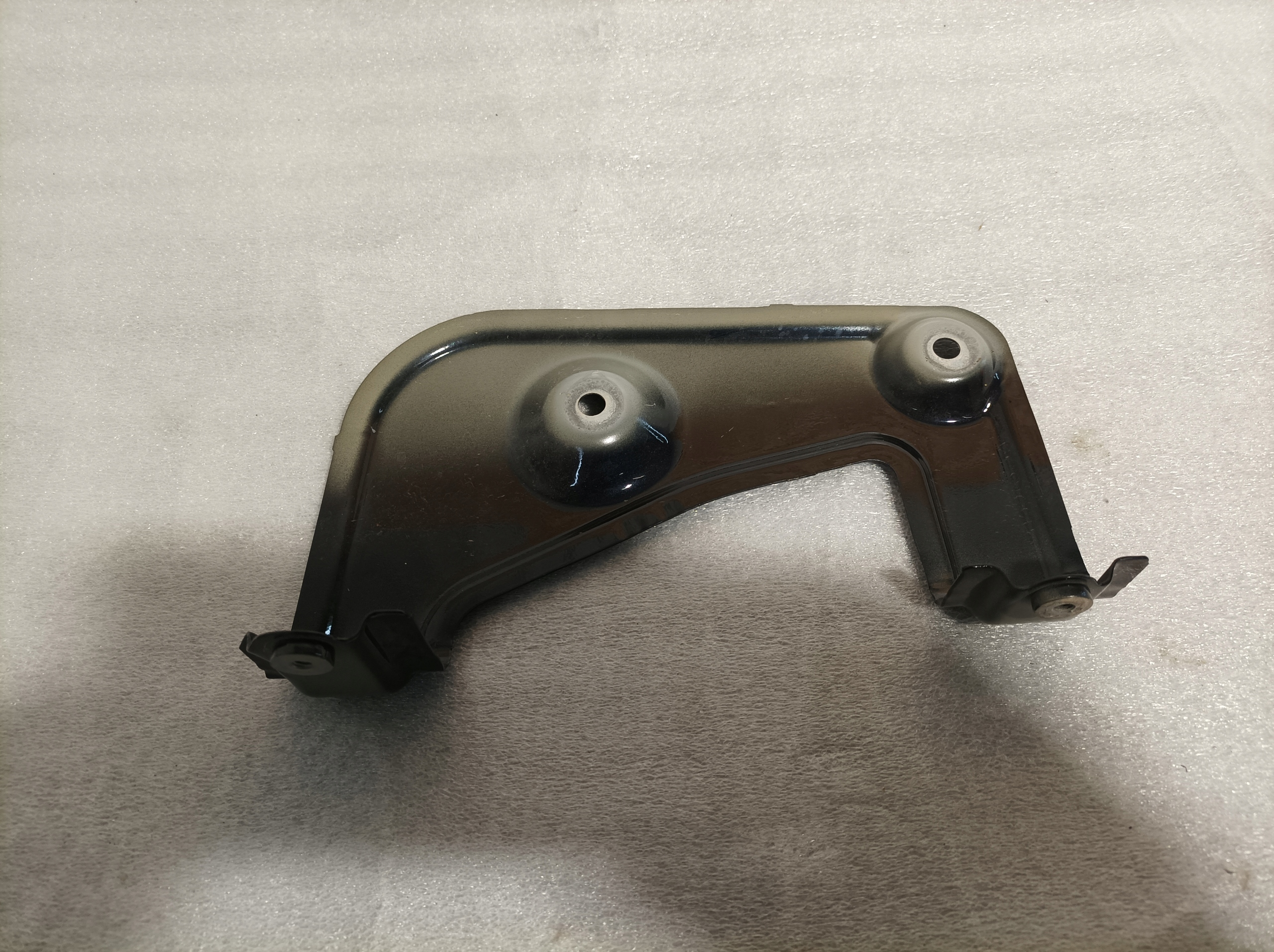BMW X7 G07 Support plaque Aile Droit 7418220