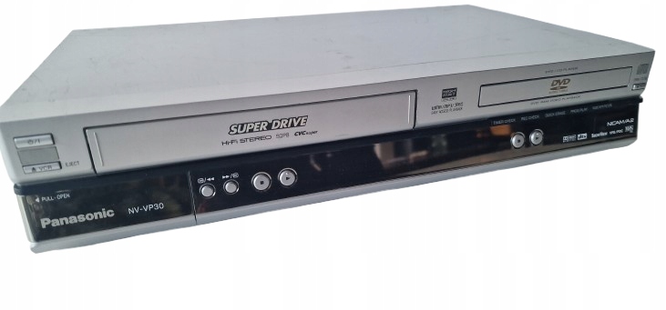 【推奨の逸品】Panasonic NV-VP30 リモコン付き Amazon | PANASONIC NV-VP30 DVDプレーヤー一体型Gコード付