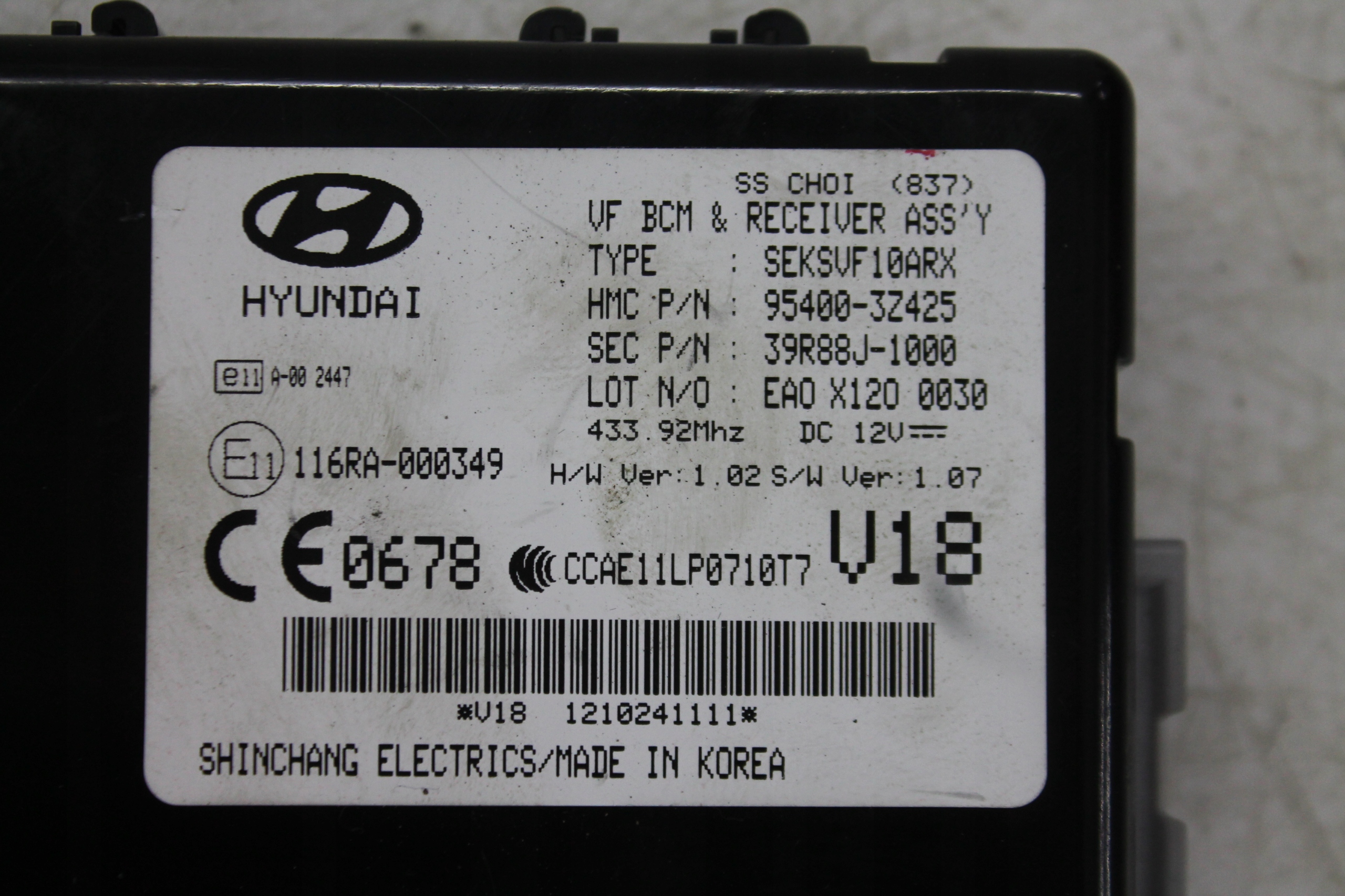 module control unit BCM 95400-3Z425 HYUNDAI I40 11-19
