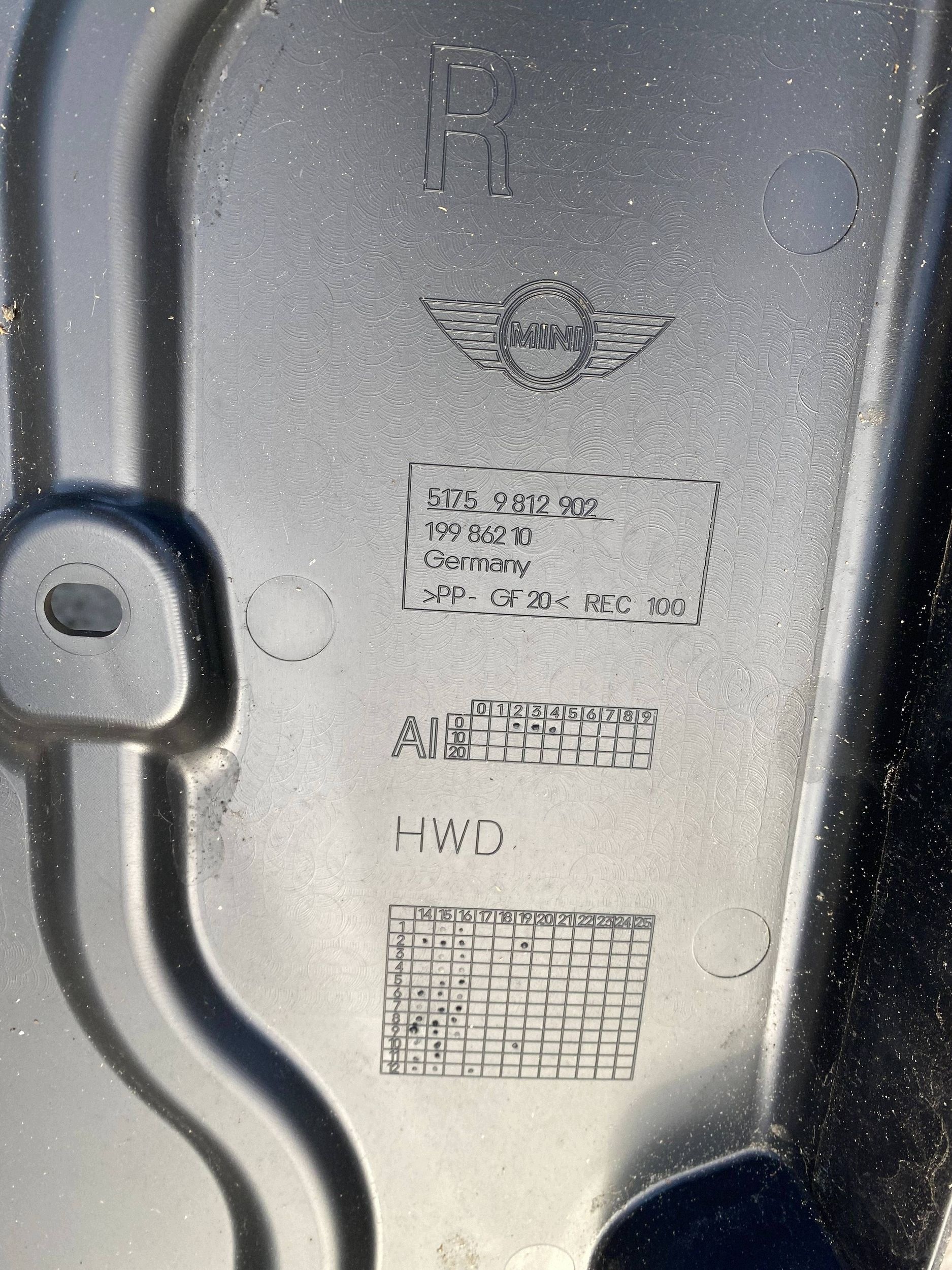MINI COOPER R60 abdeckung Blende Abdeckung Unterfahrschutz rechts 9812902