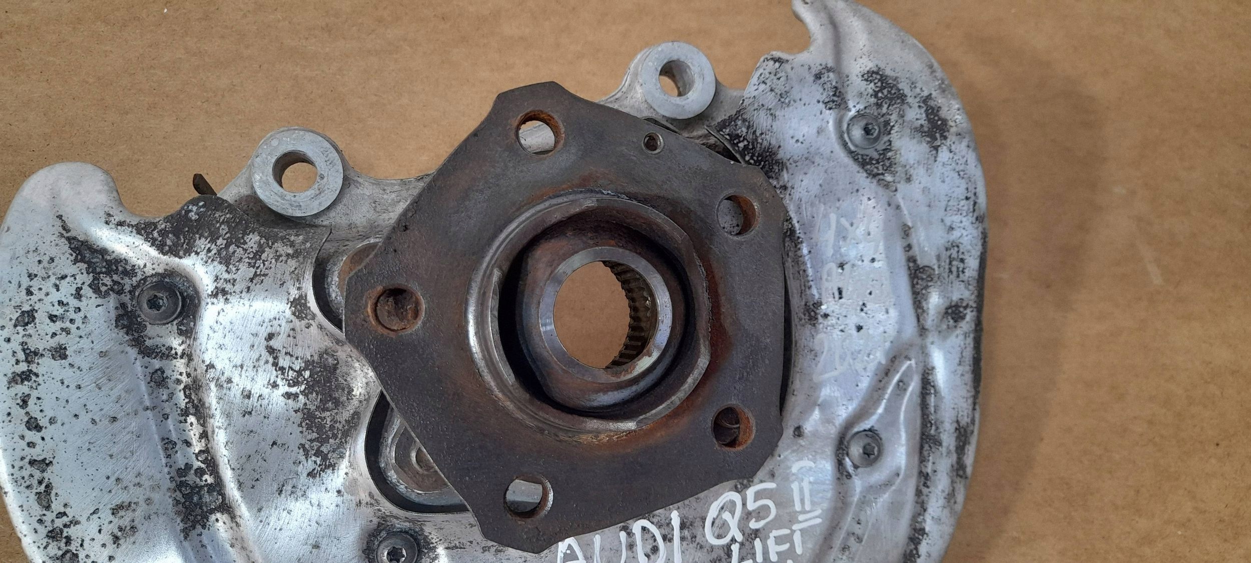 Audi Q5 SQ5 FY swing front left 80A407559 (Z668)