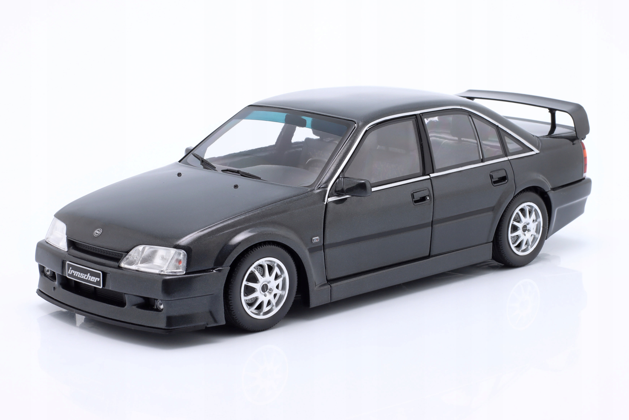 Opel Omega Evo 500 Evolution 1990 Irmscher Black Metallic Solido 1:18 Model