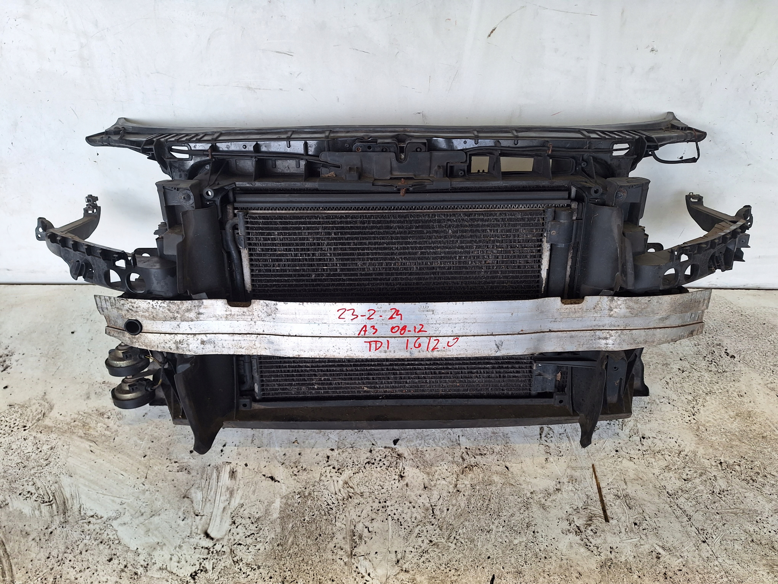 AUDI A3 8P0 LIFT 08-12 support panel for radiators 1.6 / 2.0 TDI