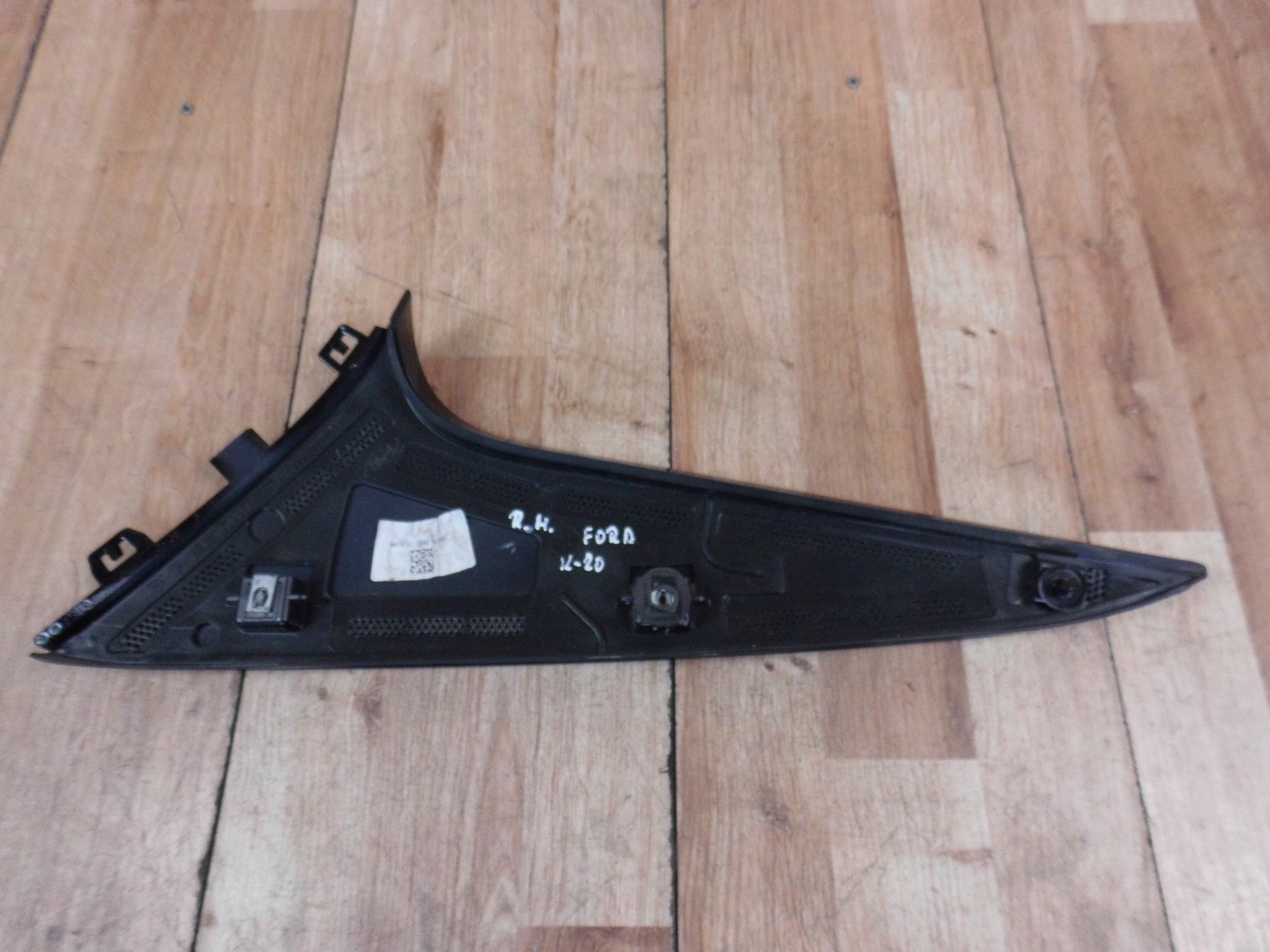 Ford Kuga MK3 19+ moulding bonnet rear part lotka left