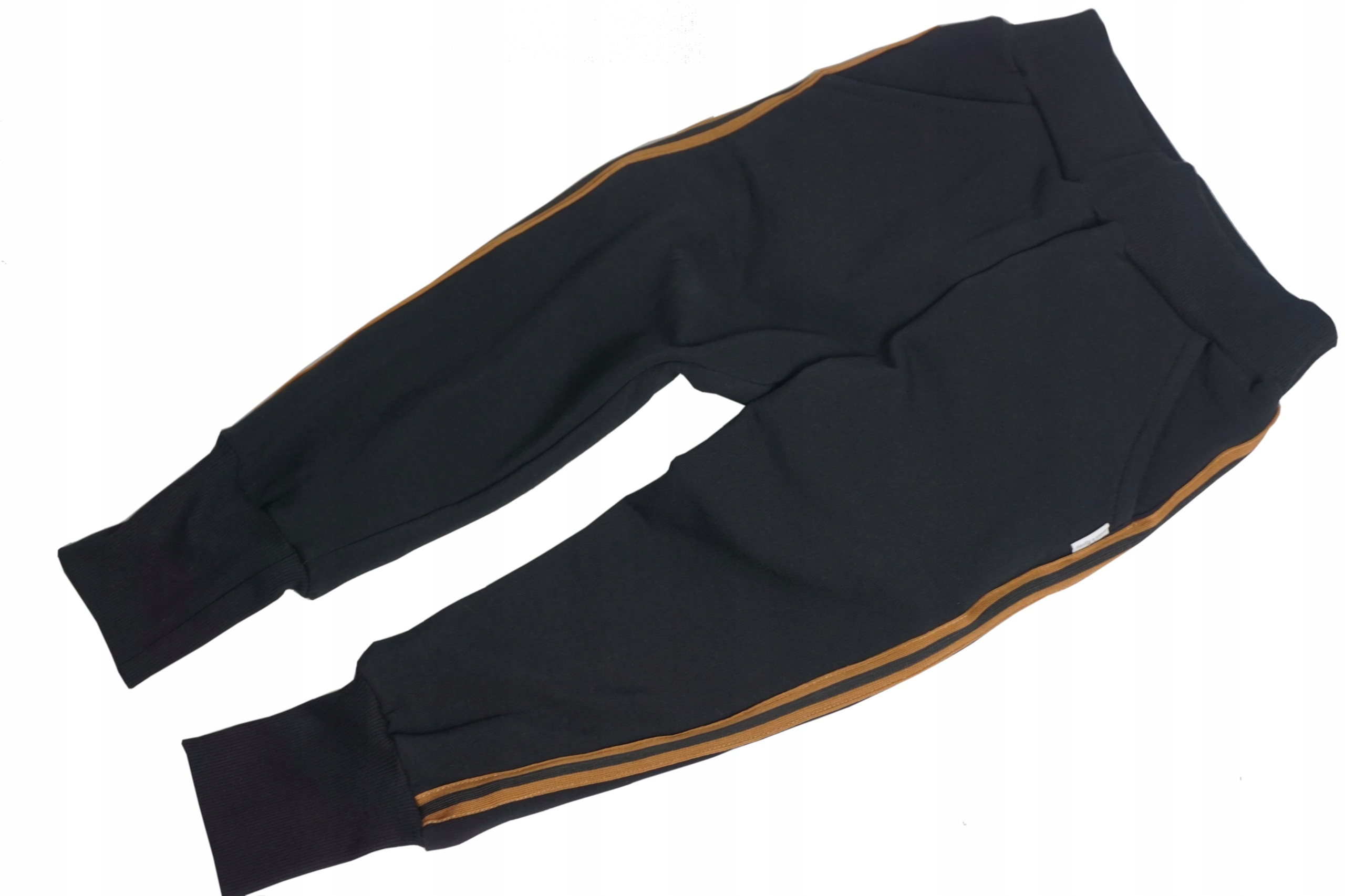 F&R SPODNIE DRESOWE CIEPŁE JOGGERY POLSKIE 110 Wiek dziecka 4 lata +