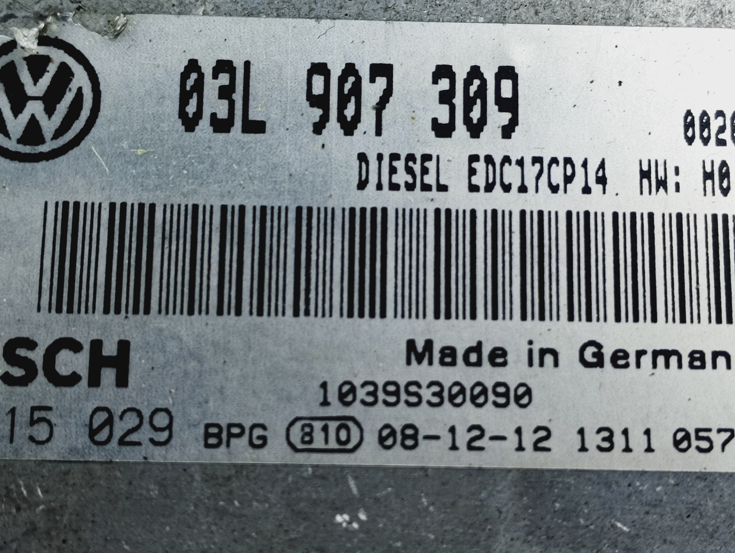 computer control unit of the engine OE 03L907309 VW Passat B6 05-10