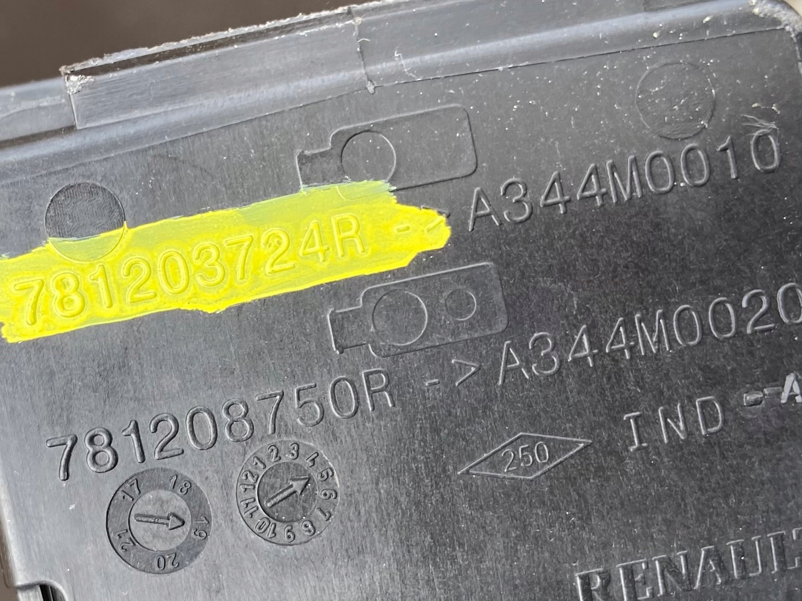 RENAULT MEGANE IV HB KLAPKA PALIWA 781203724R Numer katalogowy części 781203724R