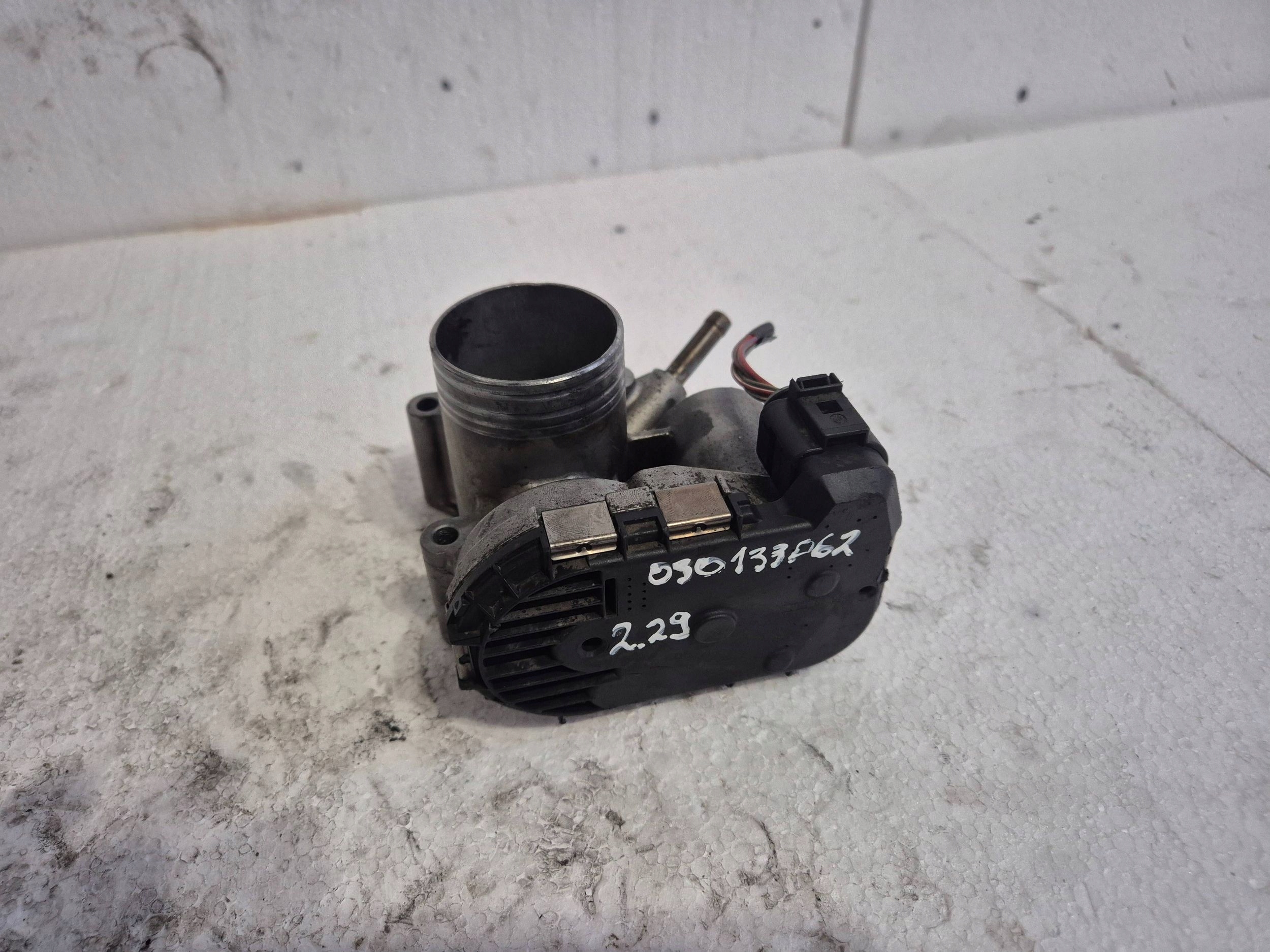 Valvola a farfalla 030133062 Vw Polo 6N2 1.0 1.4 B