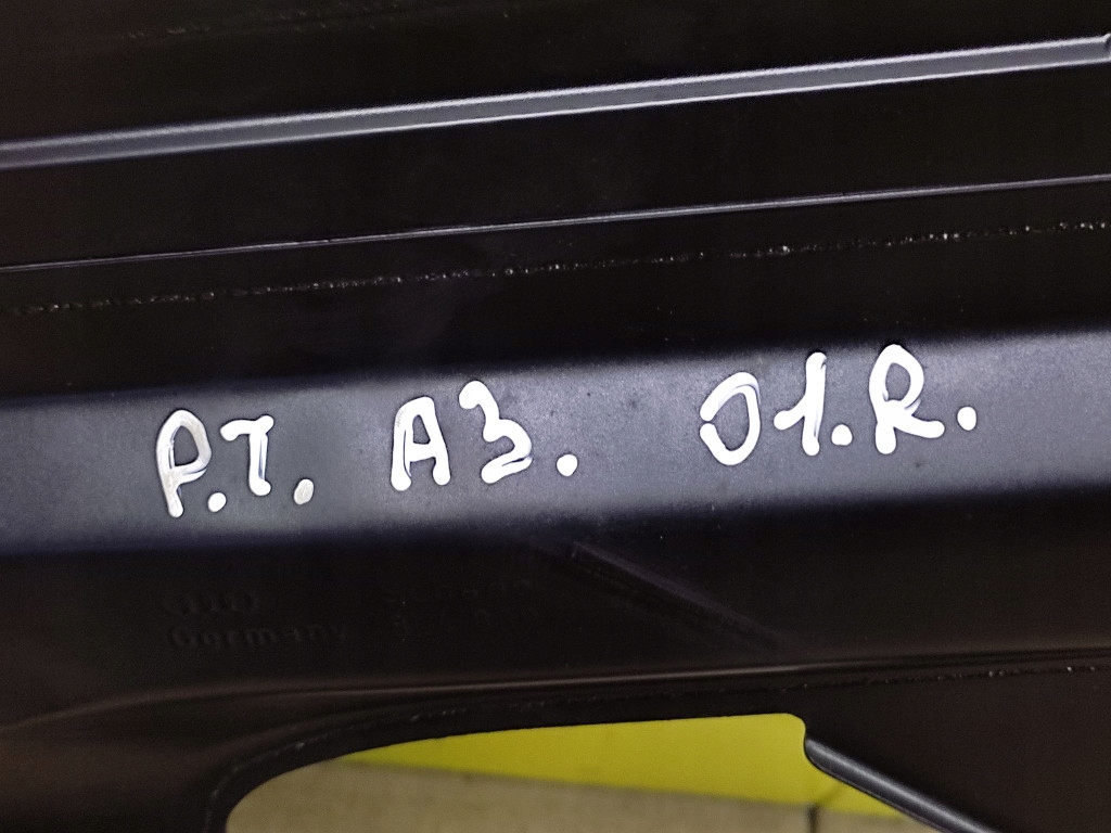 AUDI A3 8L fensterhebermotor rechts heck
