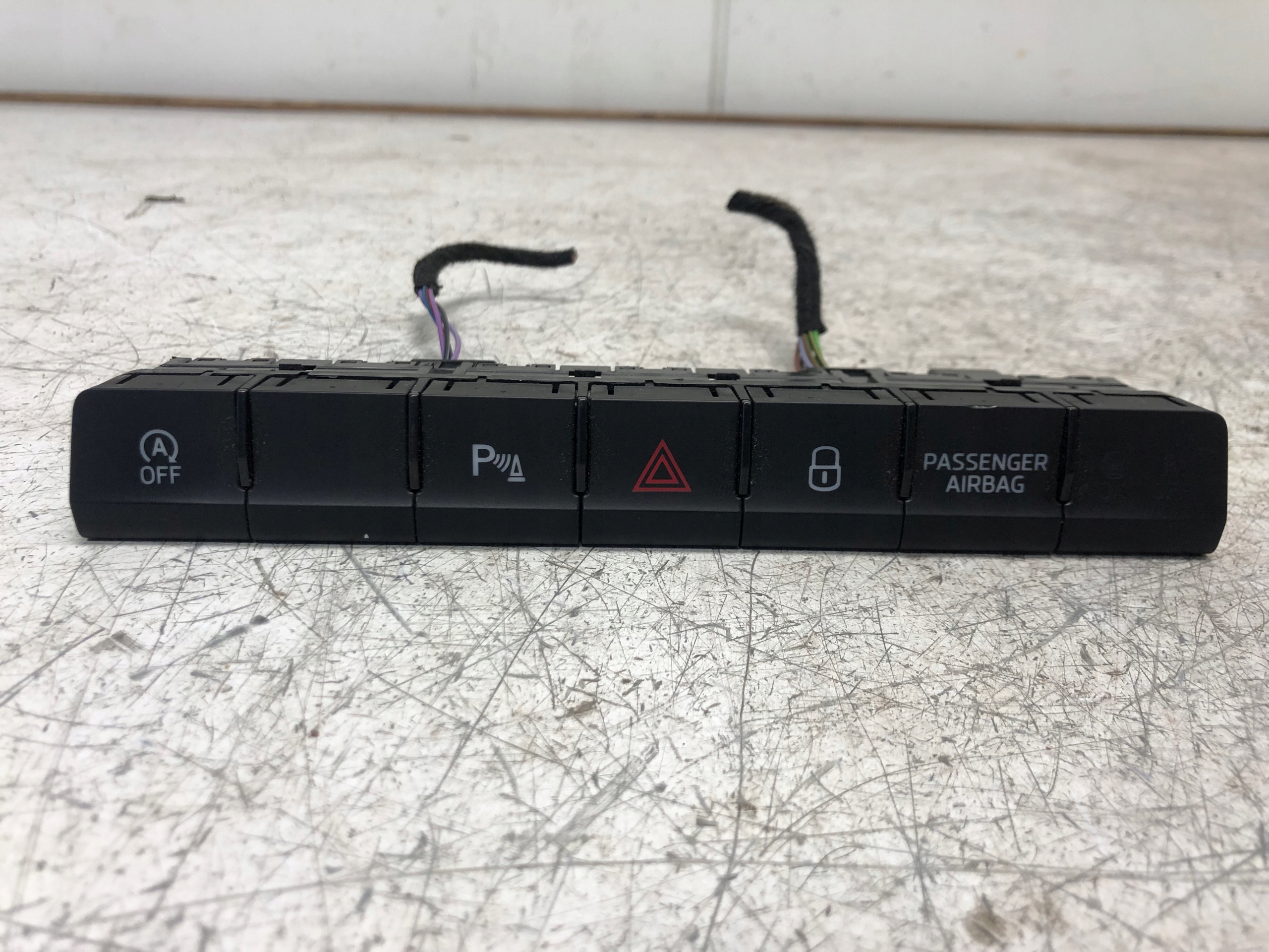 PANEL controls SKODA KODIAQ 565927132AK