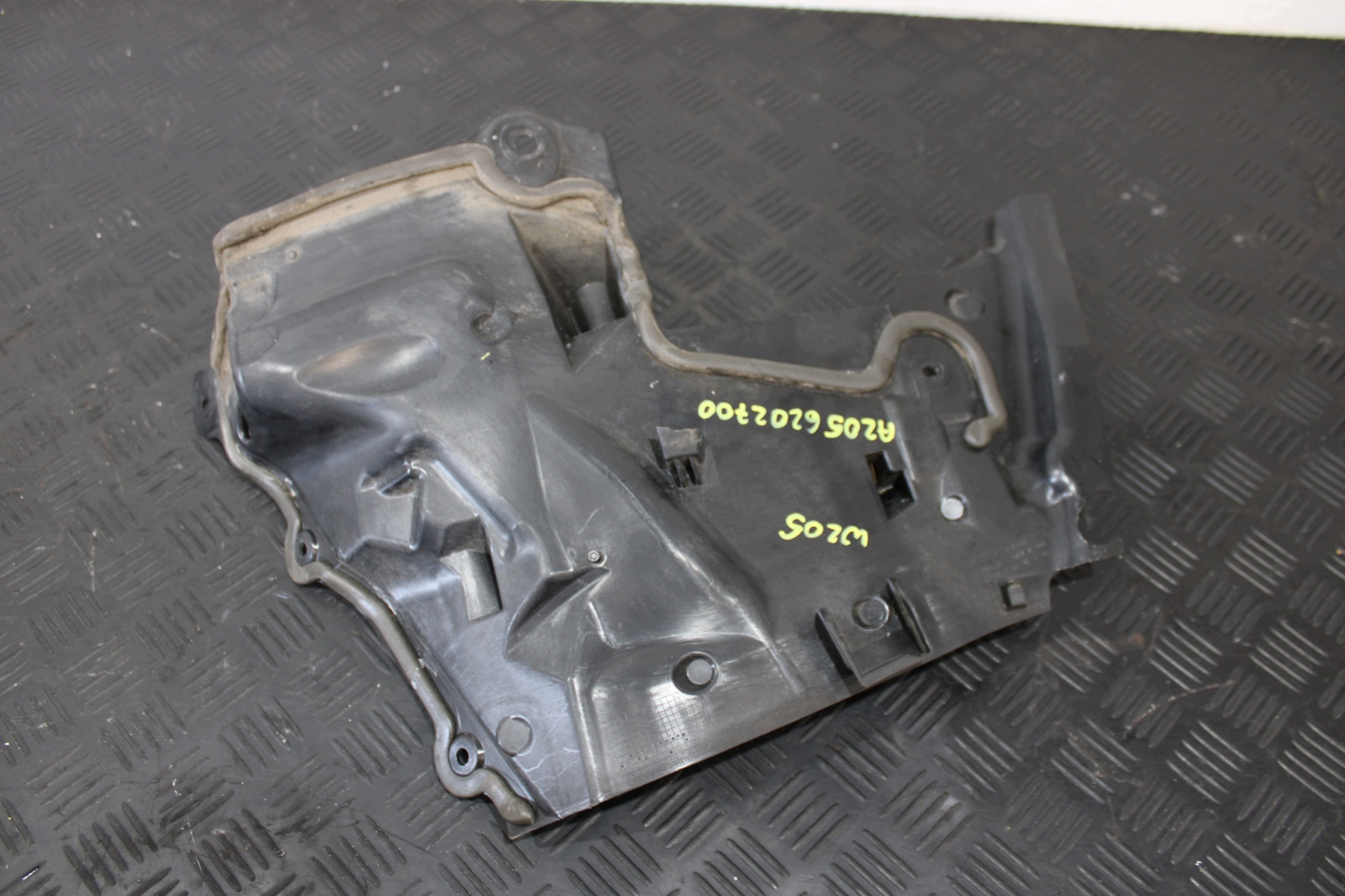 SCIANA bulkhead GRODZ A2056202700 MERCEDES C-class W205