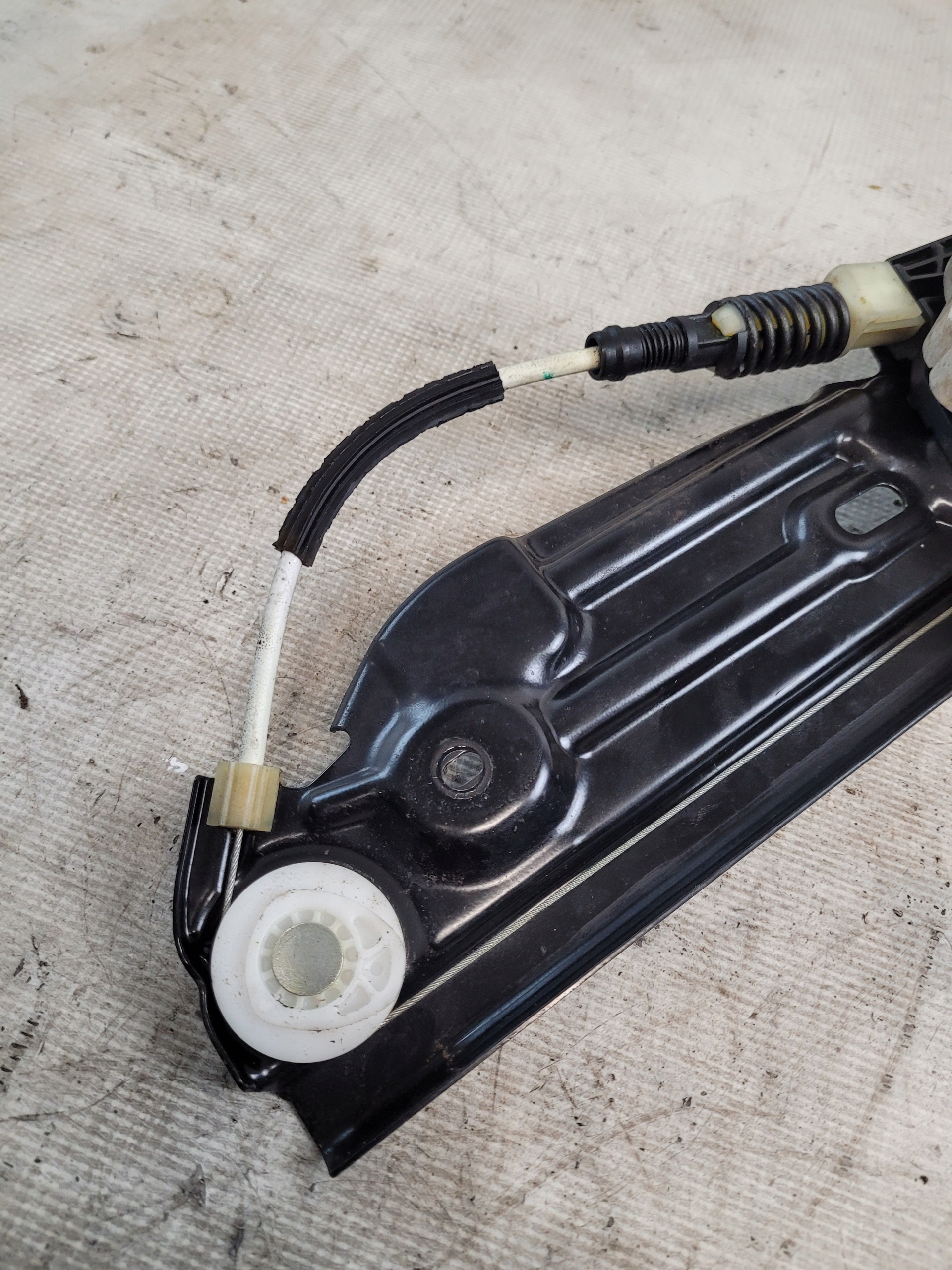 window regulator right rear part OE 7182122 BMW F11 11r. UK