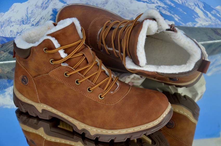 CIEPŁE BUTY ZIMOWE OCIEPLANE KOŻUCHEM ŚNIEGOWCE -% Kolor brązowy