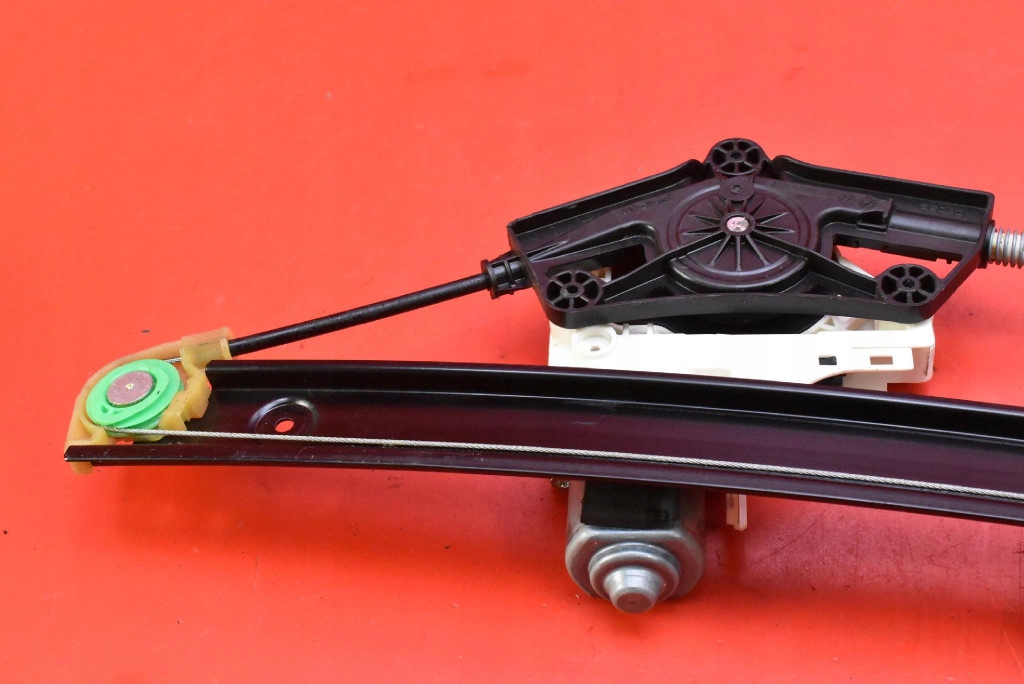 window regulator right rear part 4G0839462 AUDI A6 C7 KOMBI 10-14