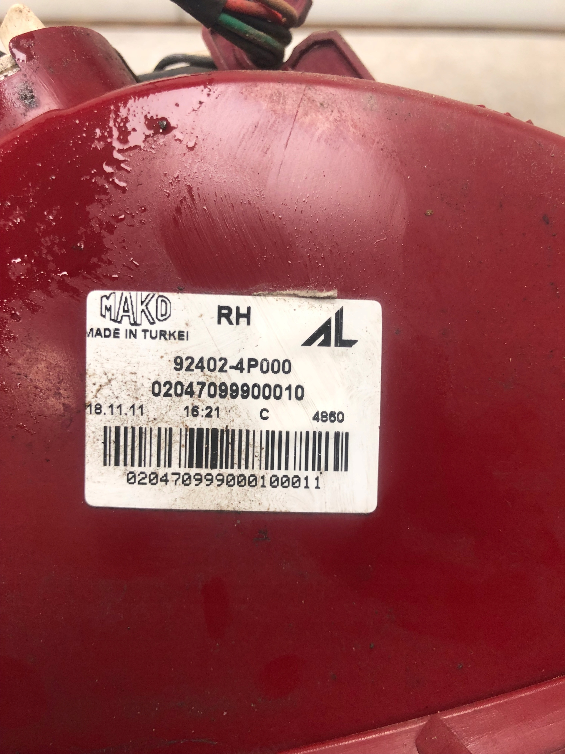 light right rear part HYUNDAI I20 and 5D 92402-4P000