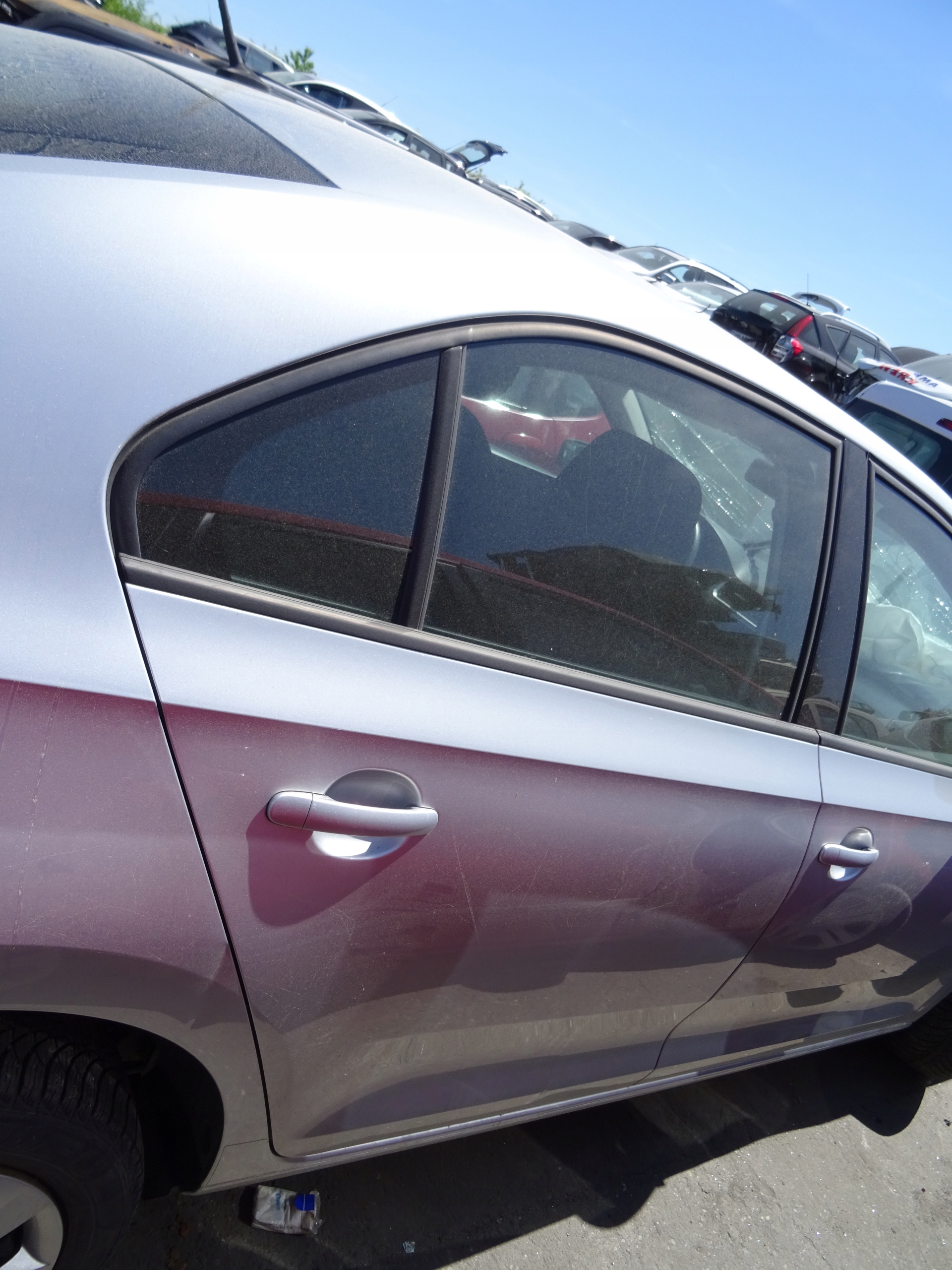 DRZWI PRAWY TYŁ TYLNE SKODA RAPID LA7W 8E8E PRAWE