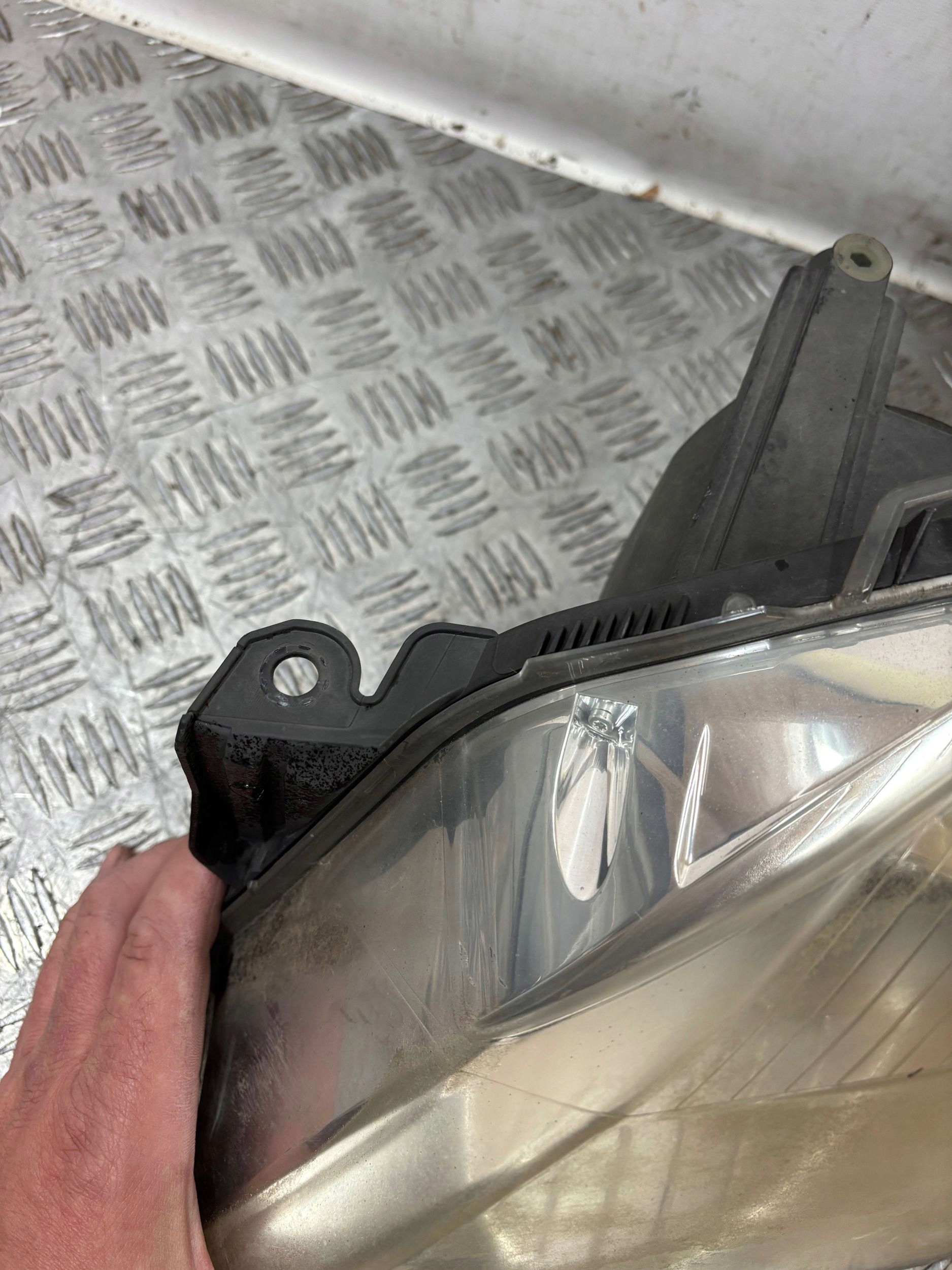 REFLEKTOR light left OPEL ASTRA H 3 III LIFT 07