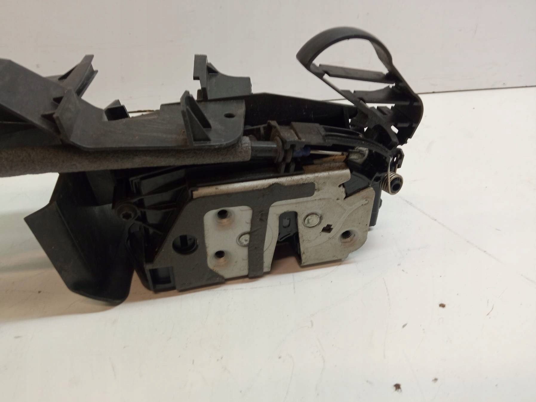 lock door right front EUROPA Ford Focus Mk3 (2010-2019)