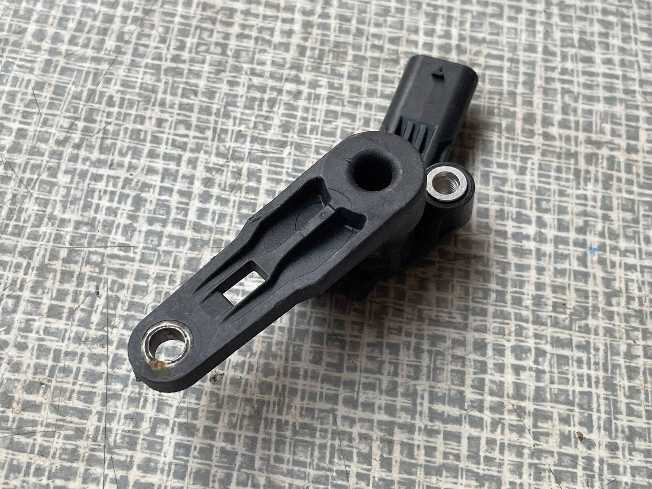 Sensor MERCEDES-BENZ A W176 A0009056014 Original! !J