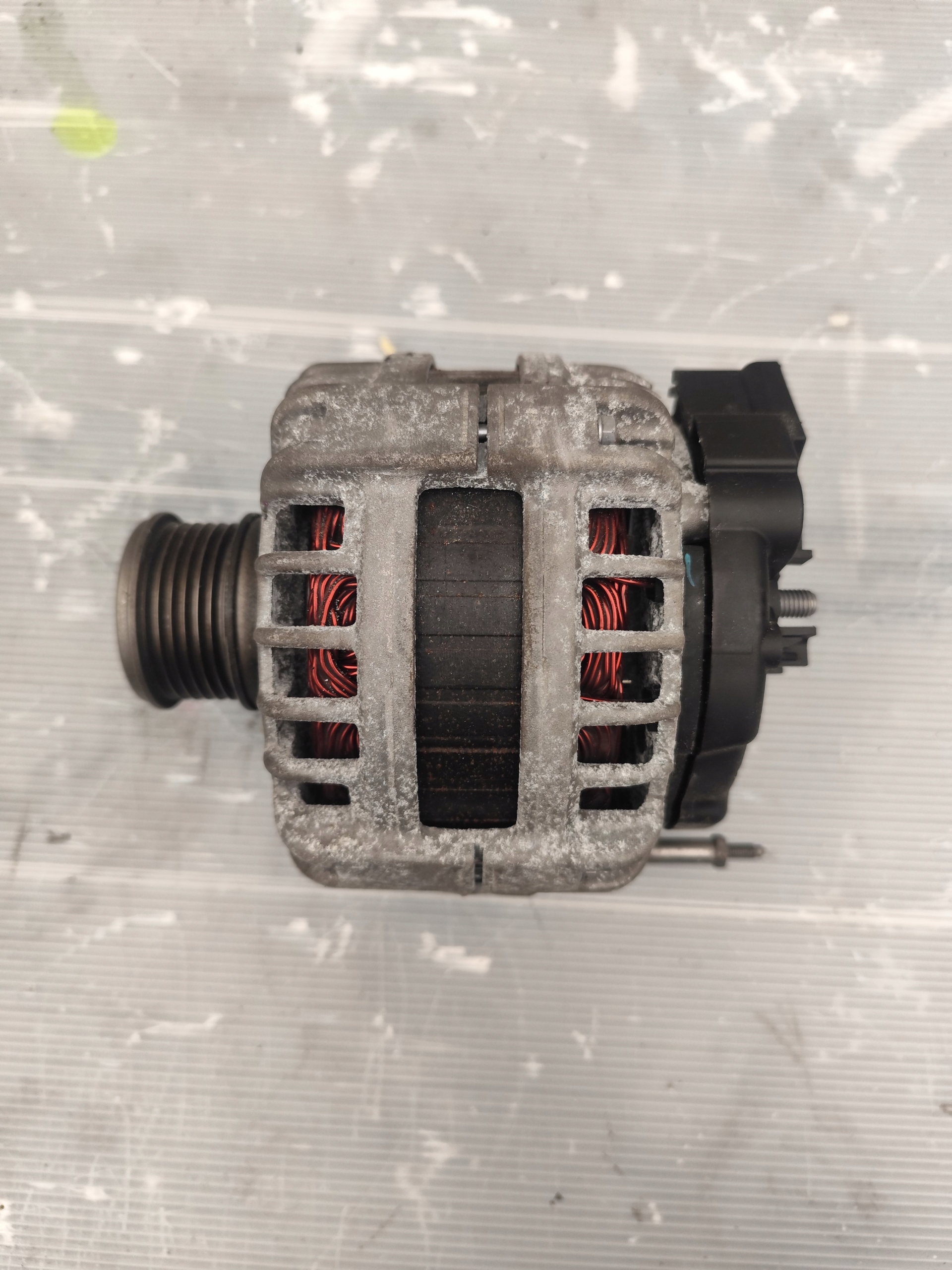 VW PASSAT B8 alternator