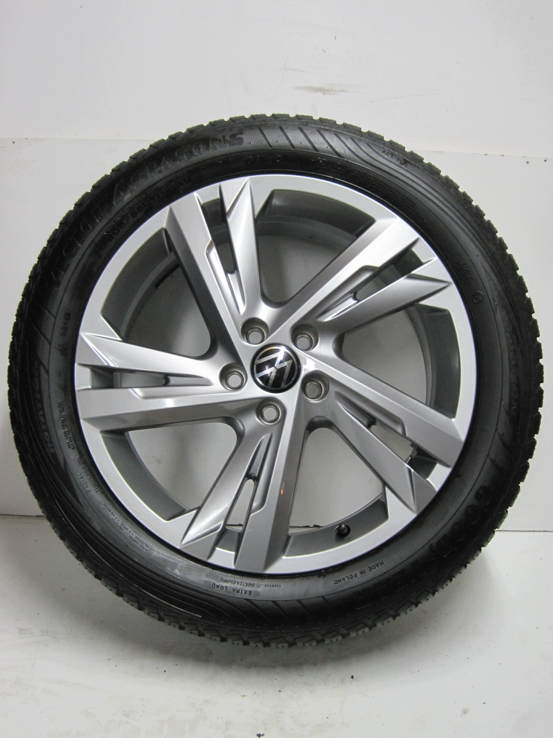 wheels discs tyres VW TAIGO 2G7 R17 M+S 7mm