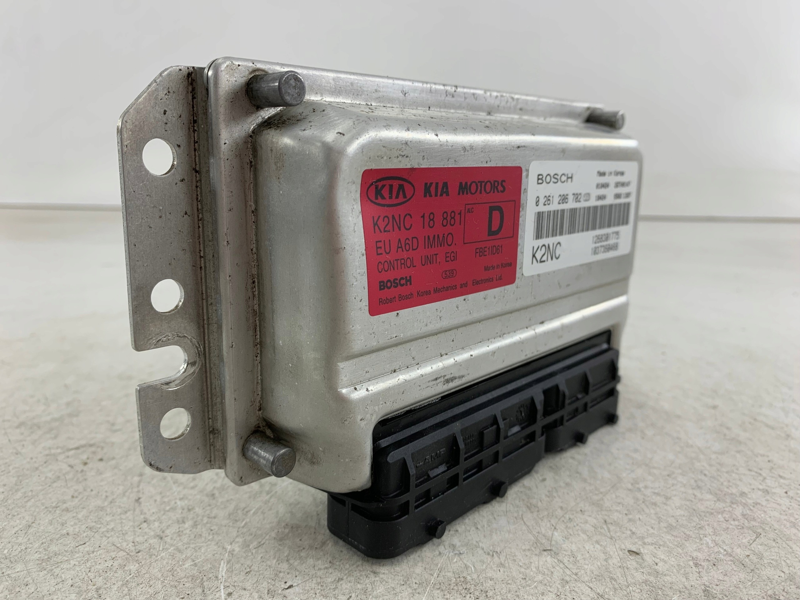 KIA SHUMA II 1.6 unité de commande électronique uce moteur 0261206702