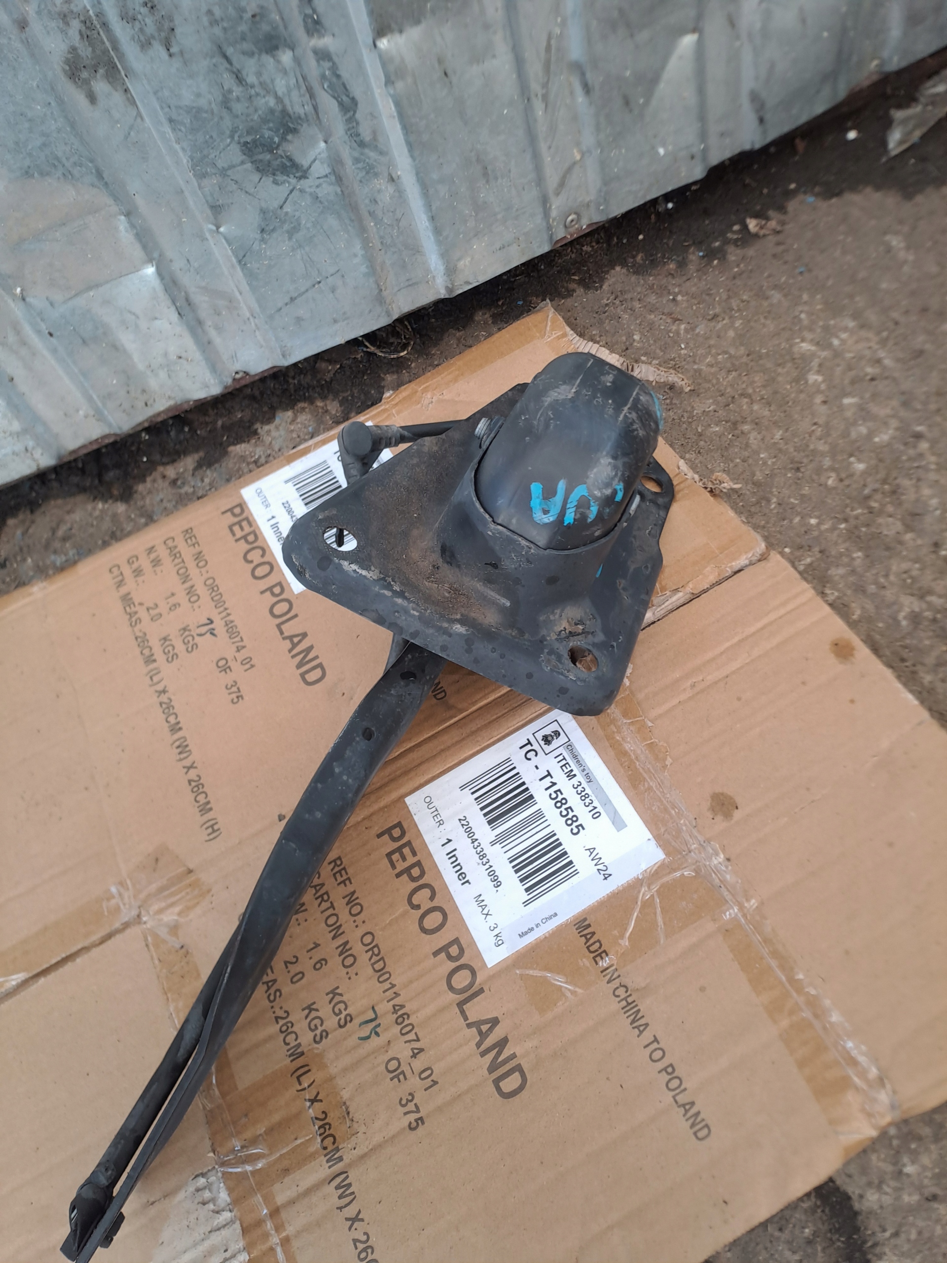 Querlenker rechts heck VOLKSWAGEN SKODA 3Q0505226