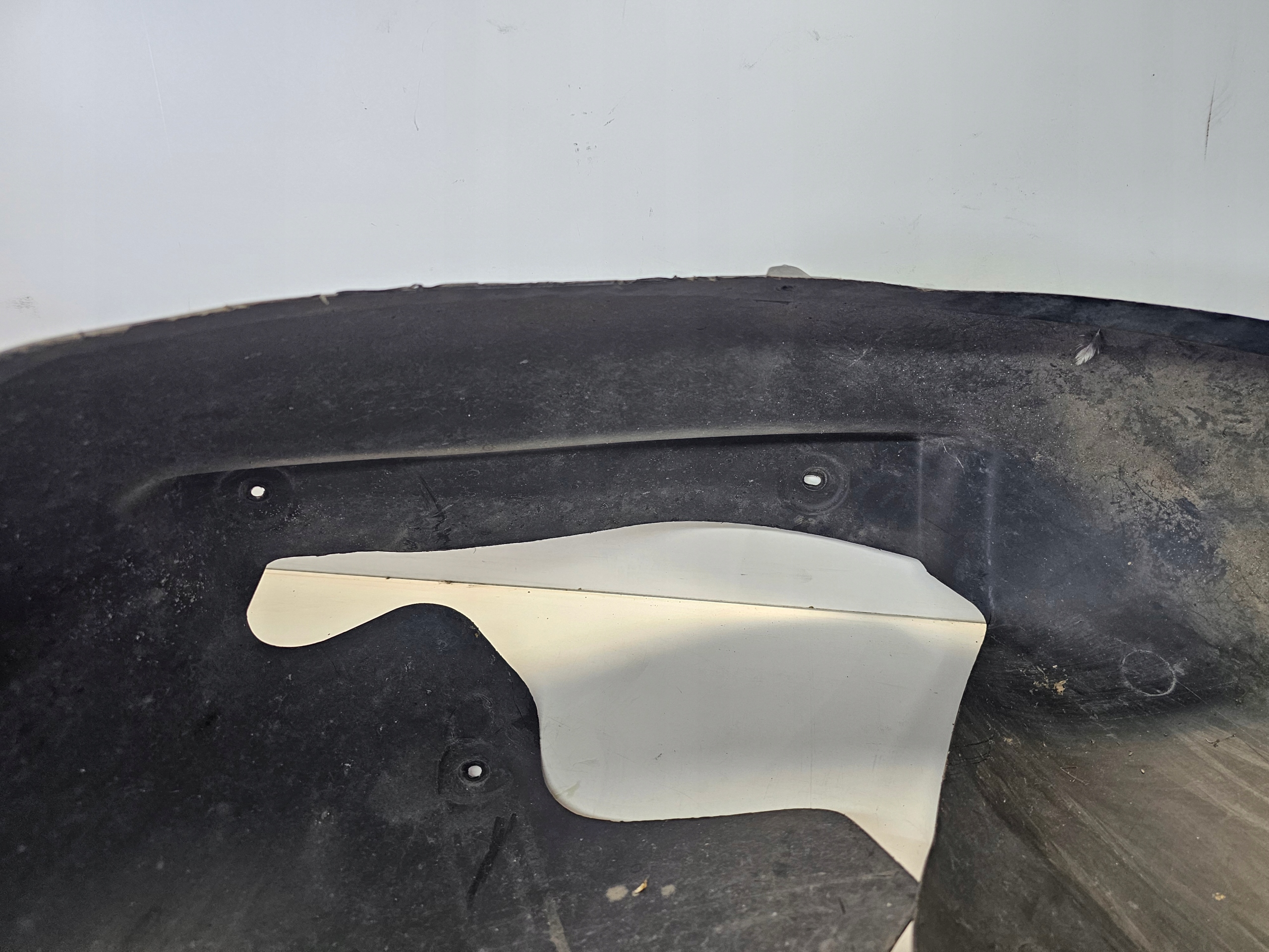 podblatník levý předek AUDI A3 8P 8P0821171C