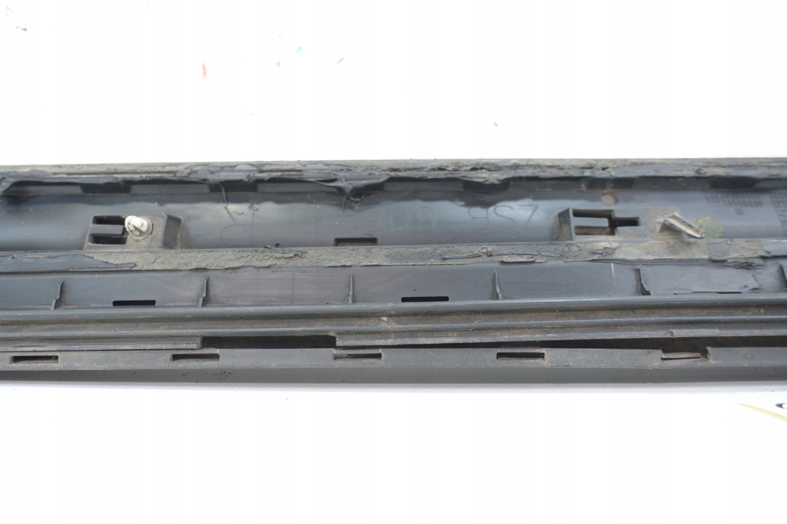 AUDI Q5 and LIFT 2012- moulding door right front 8R0853960E