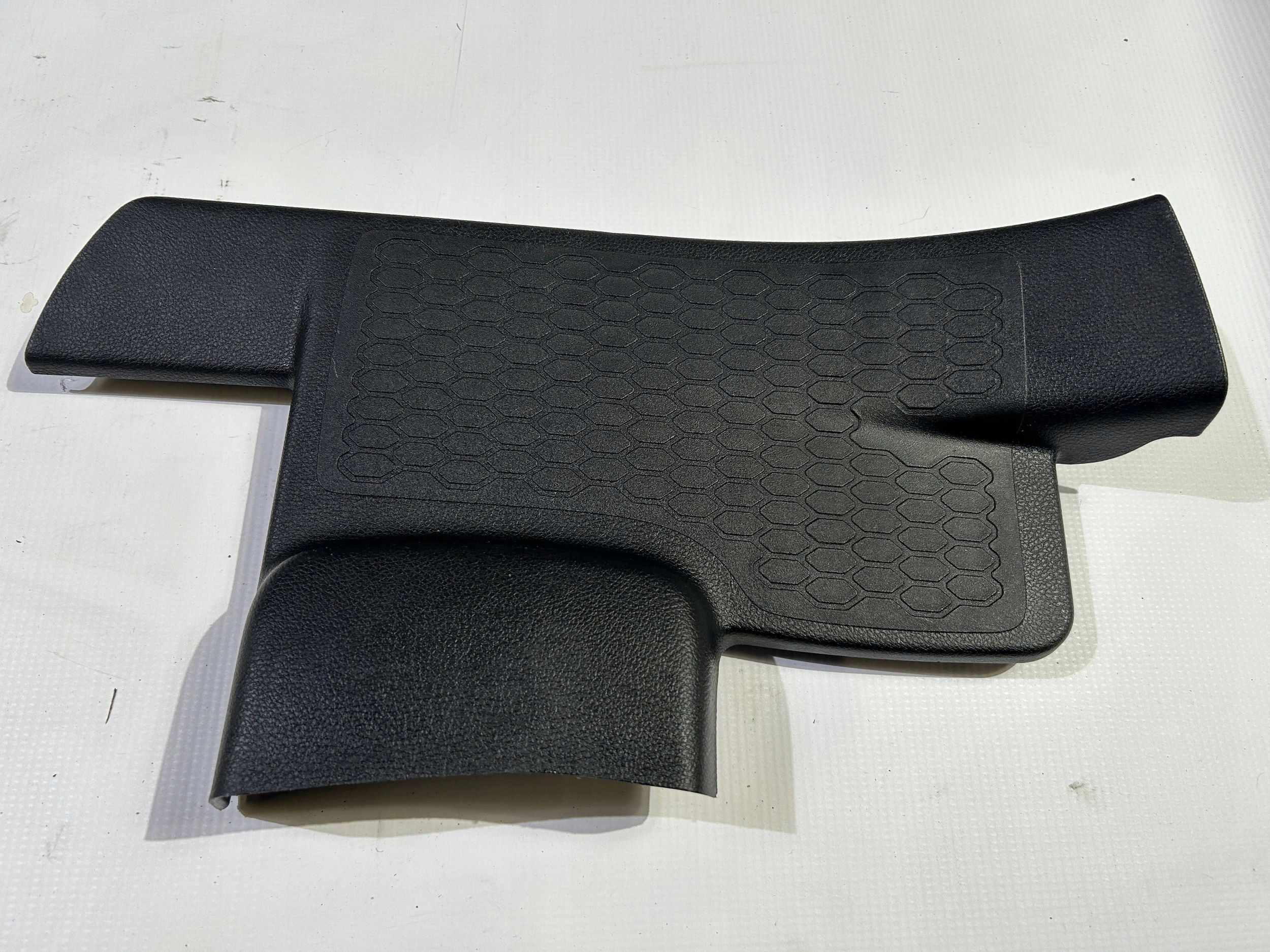 moulding cover threshold right rear part rear. right Dodge Durango 2014