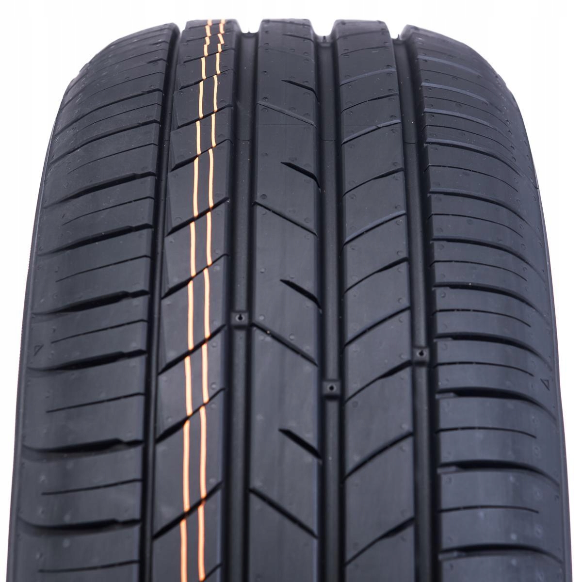 1x Letní Pneumatika 235/45R18 Kumho Ecsta HS52 98W