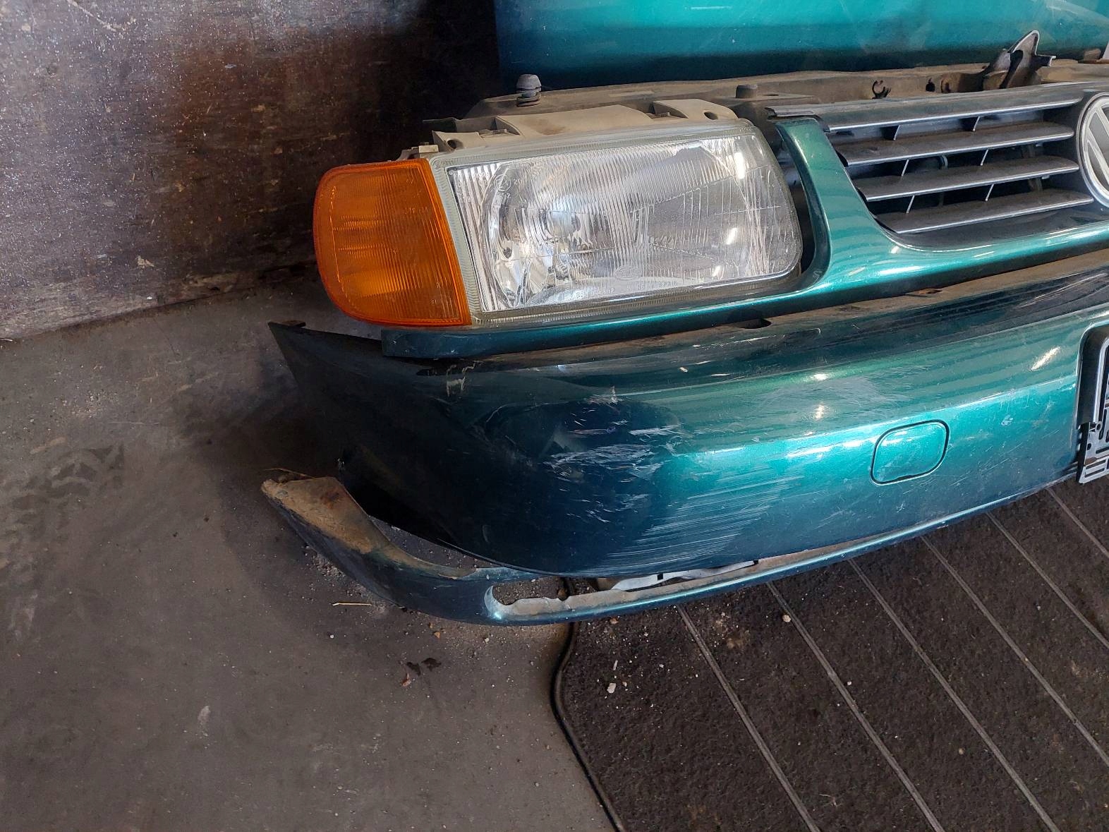 complete front bonnet bumper light VOLKSWAGEN POLO III LC6P
