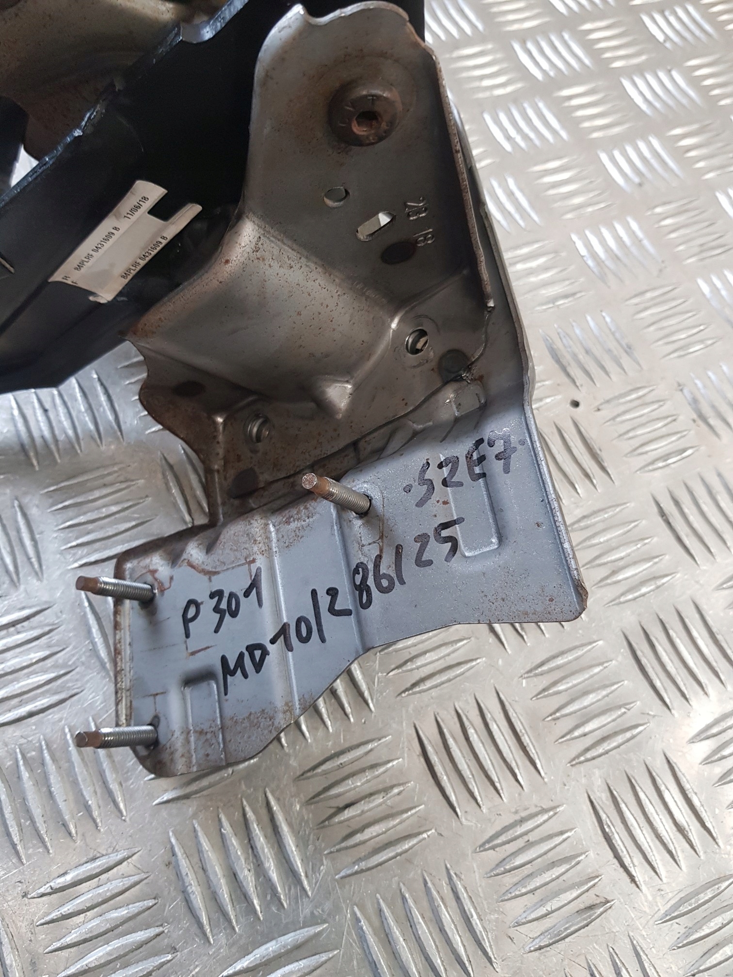 Kupplungspedal Bremse PEUGEOT 301 1.6D 18R