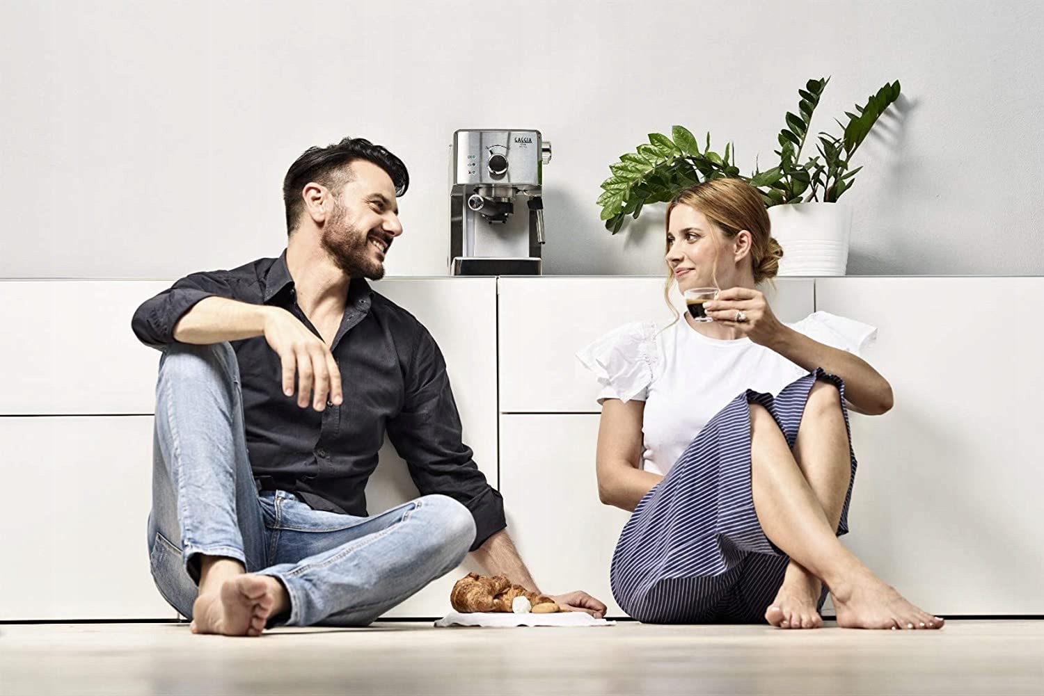 EKSPRES CIŚNIENIOWY GAGGIA VIVA DELUXE RI8435/11 Model RI8435/11