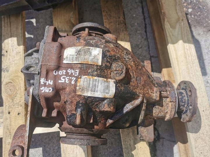 diff differential rear part BMW SERIA 3 E46 2.0D 150KM M47 7525201 2.35