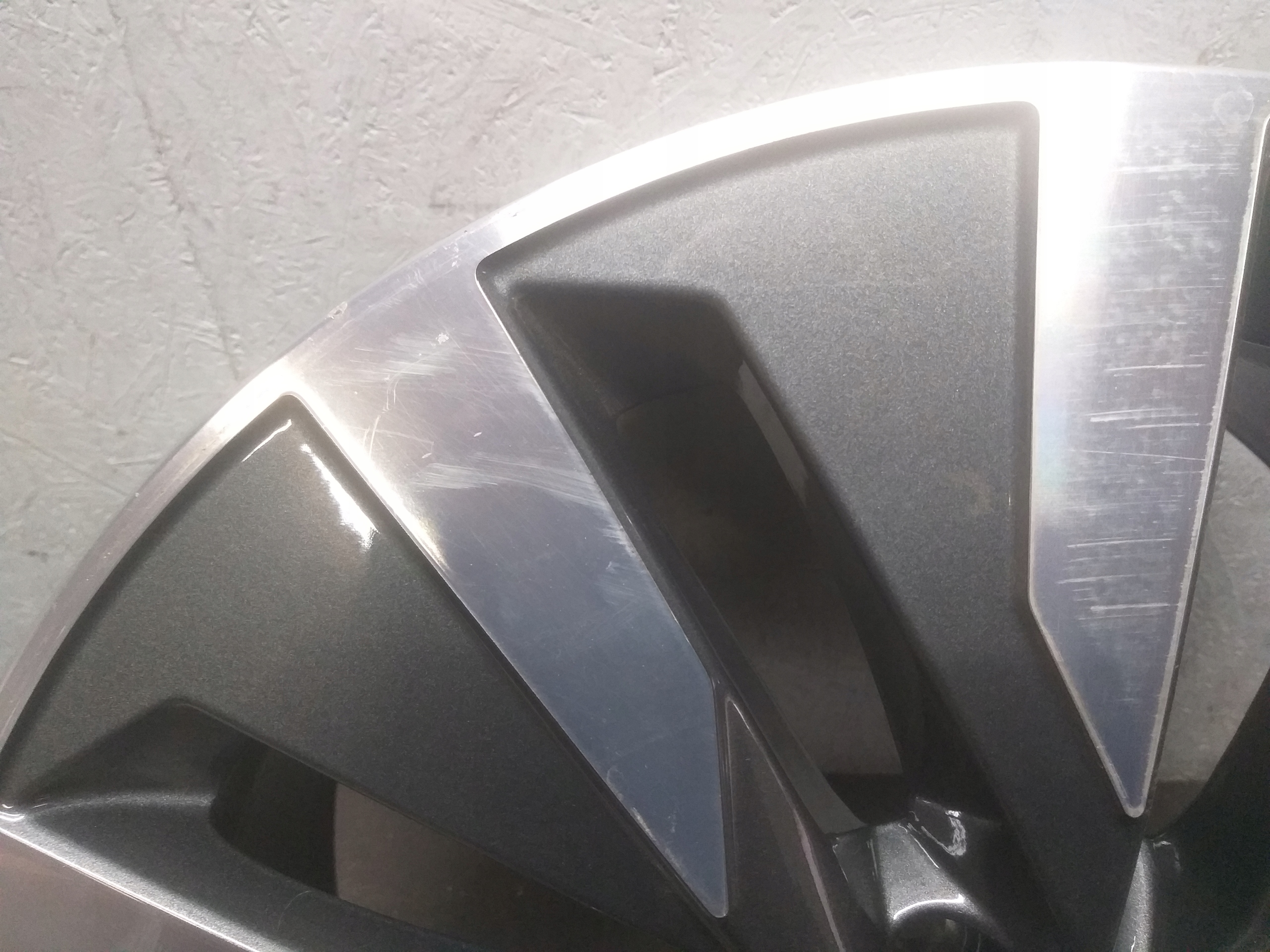 disk hliníkový AUDI A6 C8 4K0 8J 18" ET39 5X112 4K0601025B