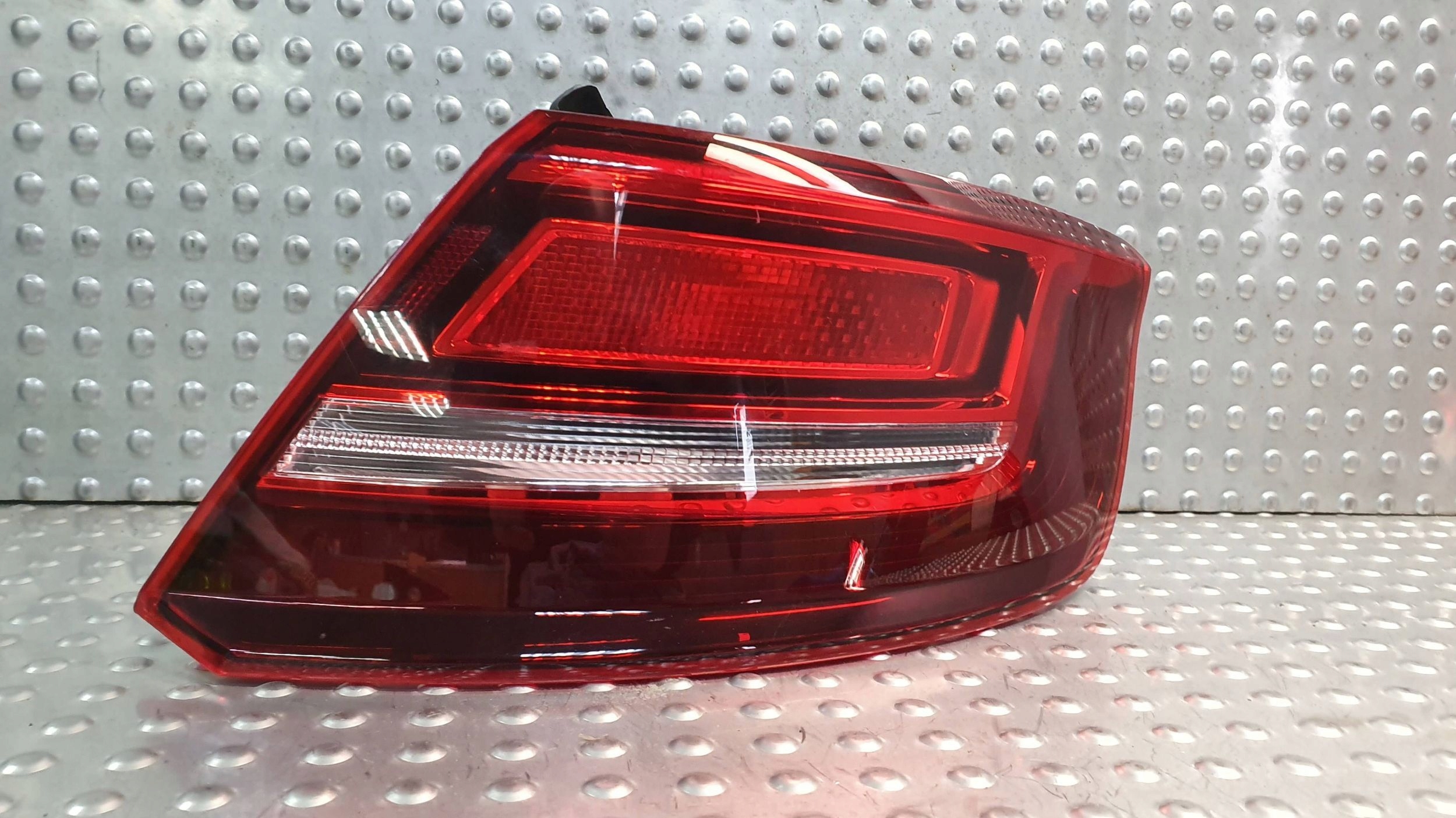 light right rear part AUDI A3 LIFT SPORTBACK 8V4945070 16