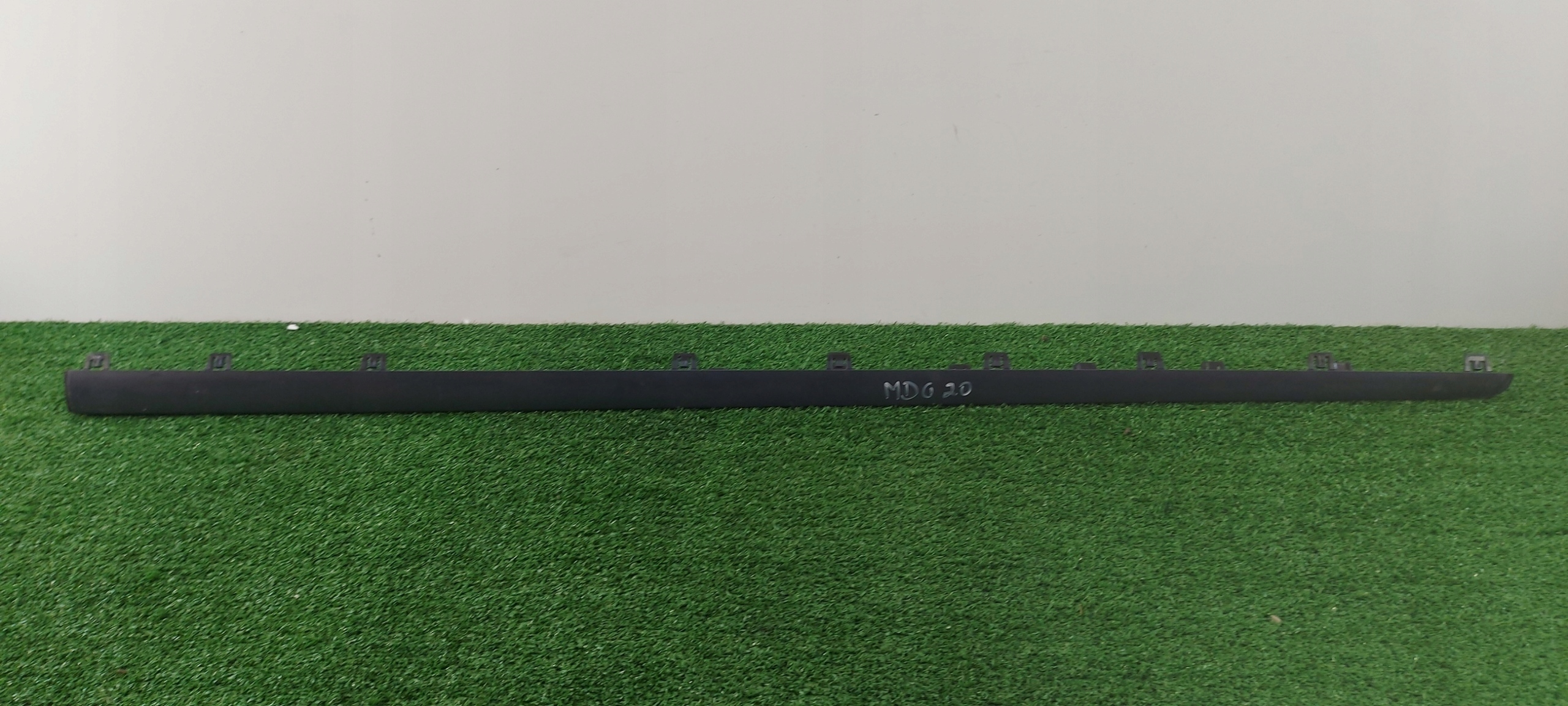 MERCEDES S-KLASA 222 AMG left moulding threshold front