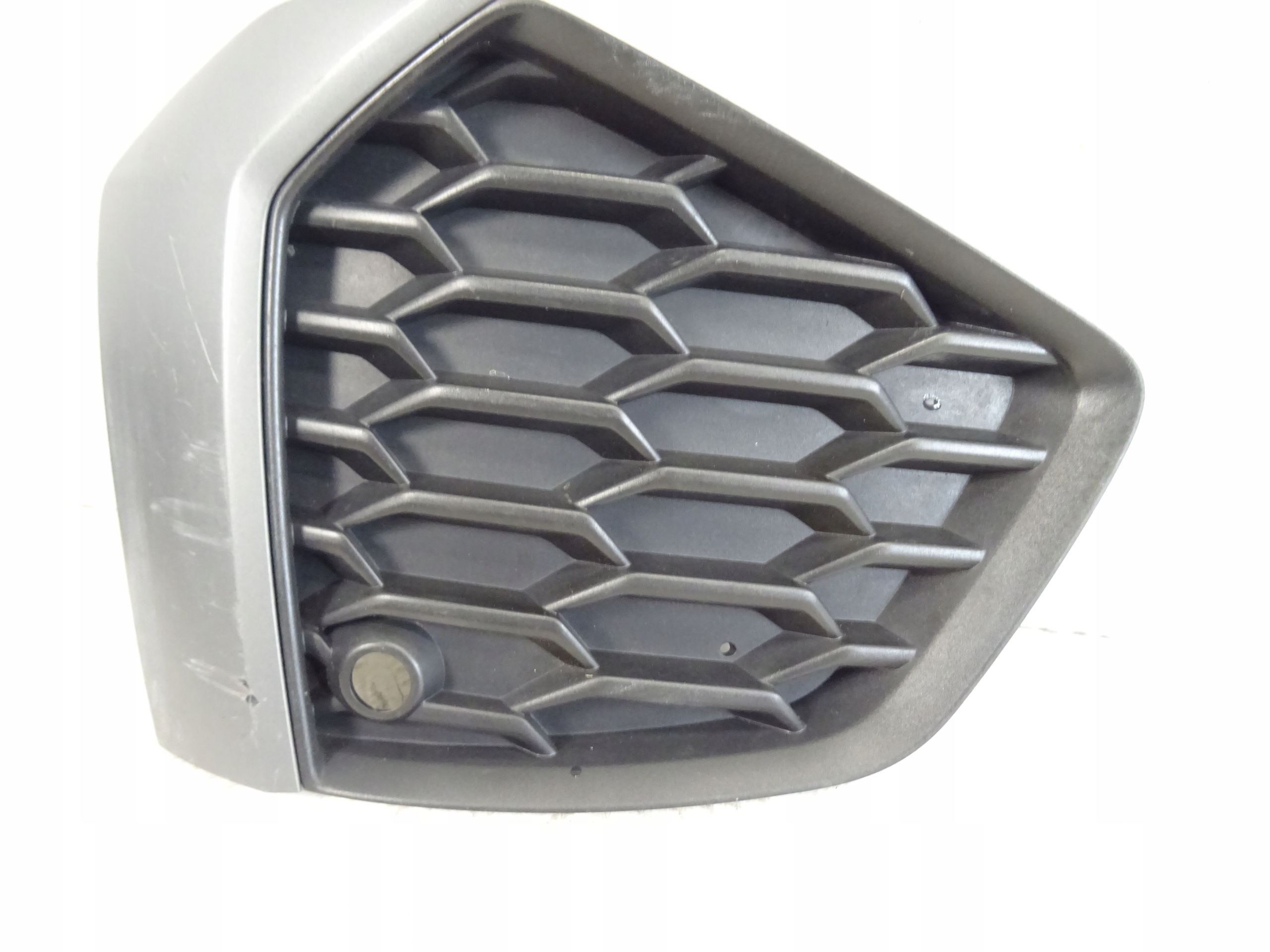 grid of a bumper front front left AUDI A3 8Y 8Y0807681B S-LINE