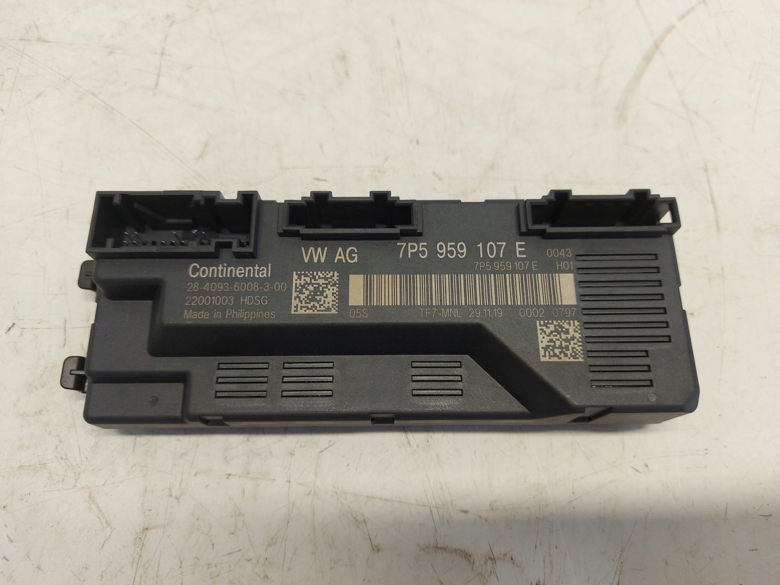 Porsche Macan Turbo II LIFT 2020 module control unit anteny 7p5959107e